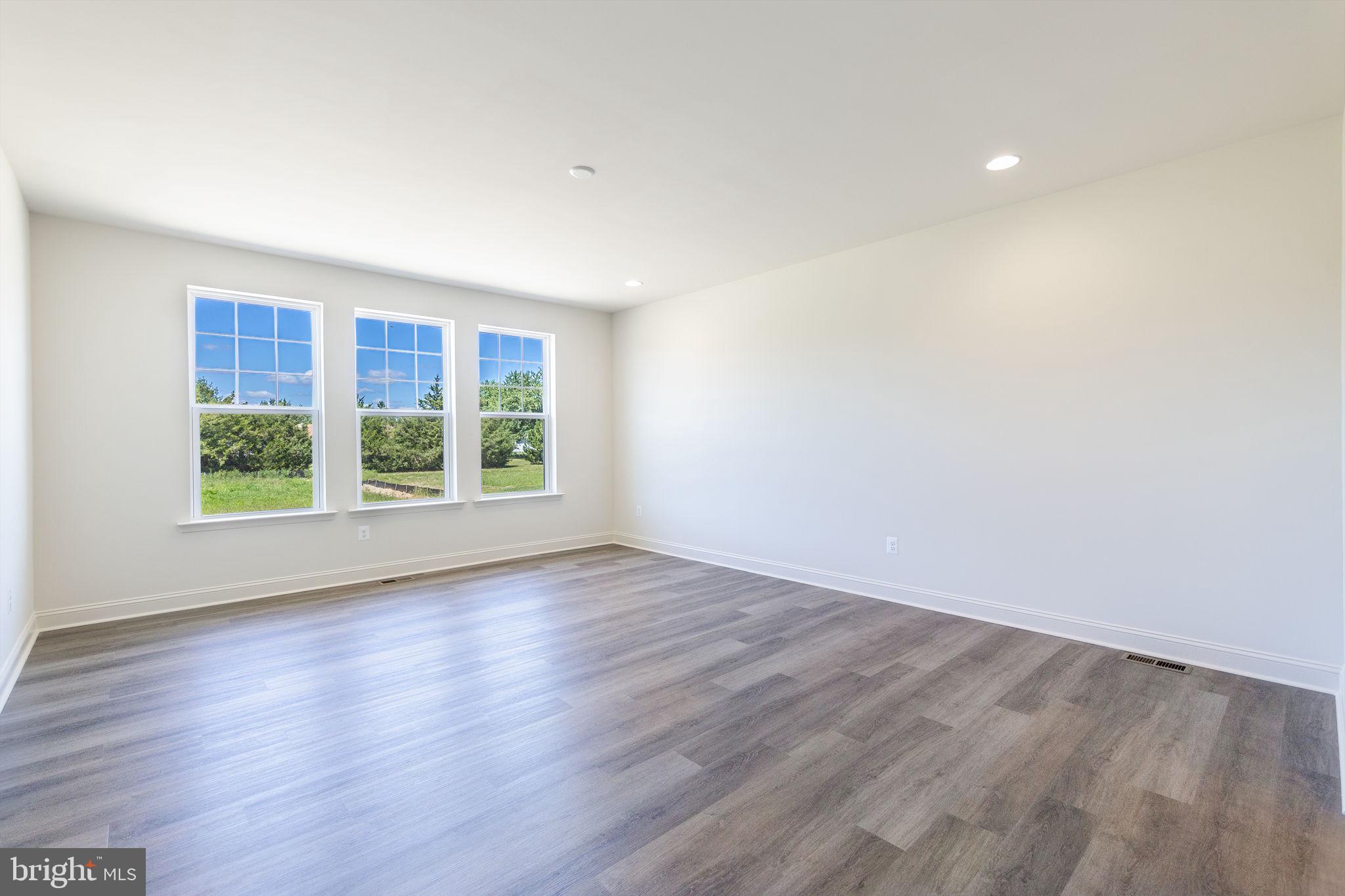 GRAYWOOD SPRINGS - Residential