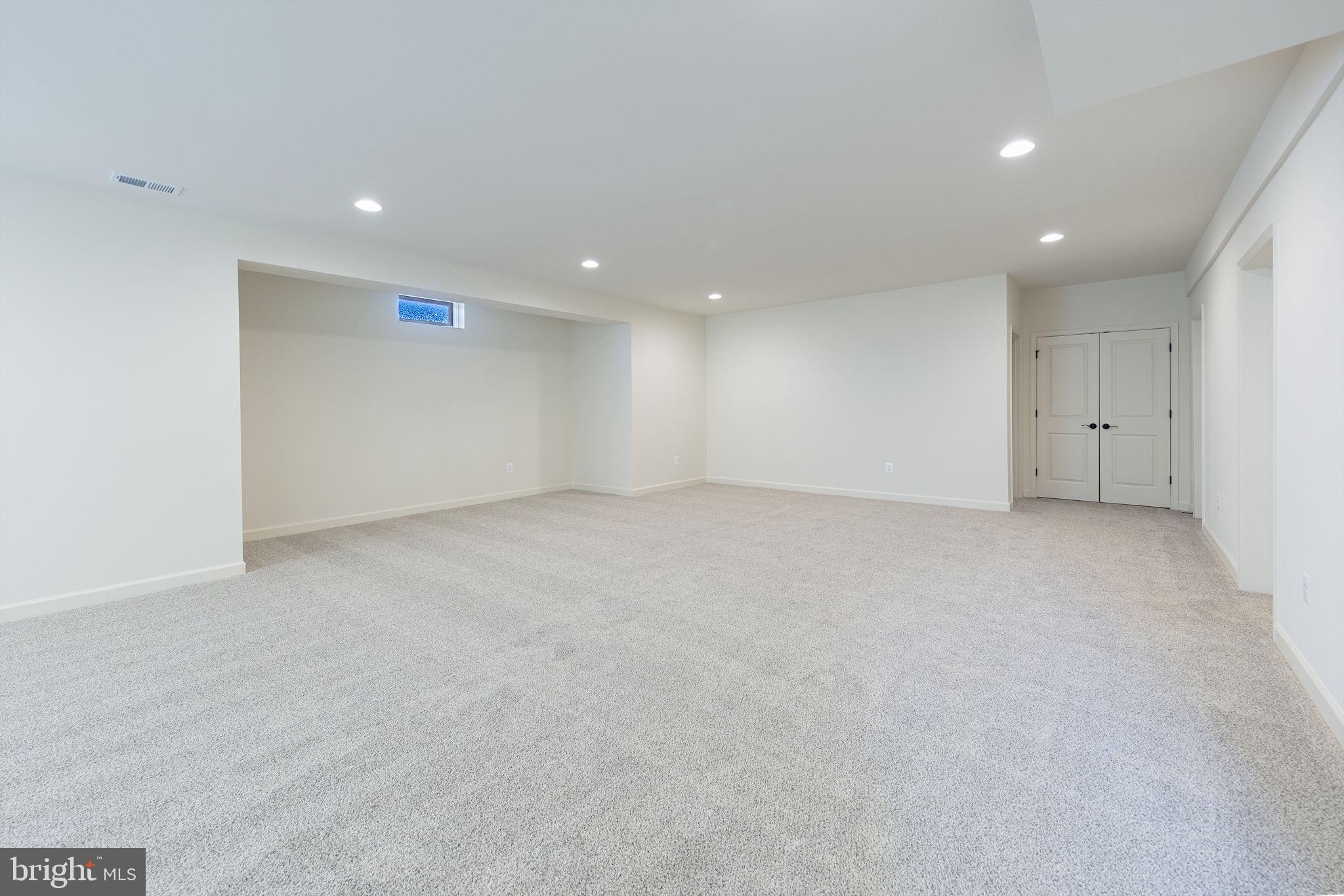 GRAYWOOD SPRINGS - Residential