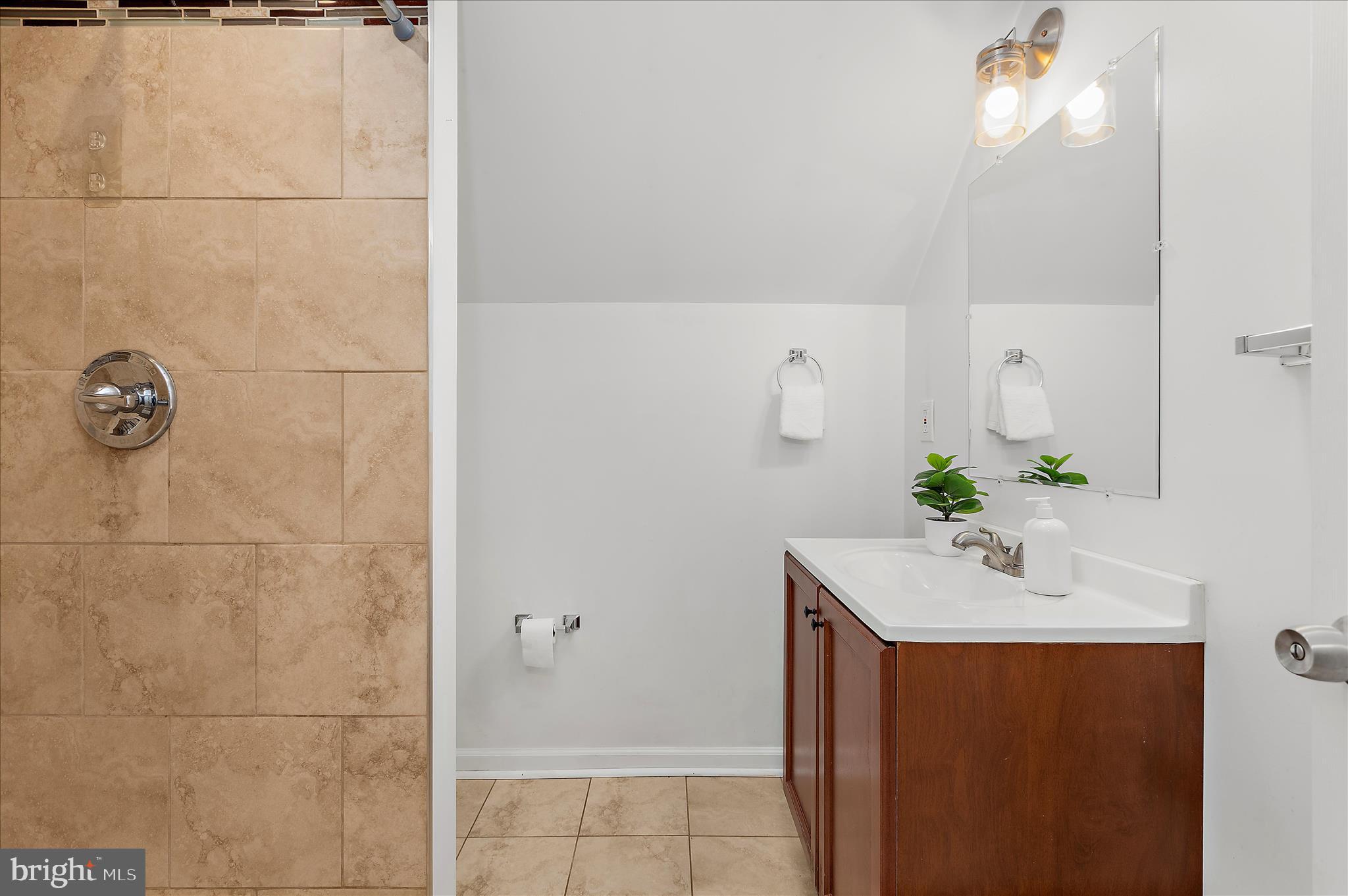 GLEN BURNIE - Residential