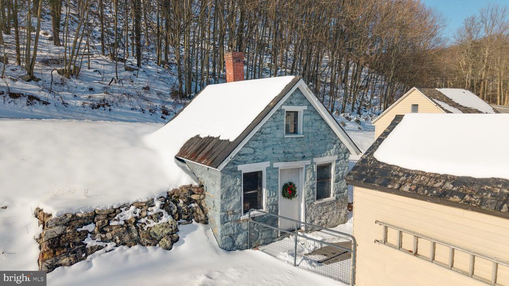 Photo of 14600 Buchanan Trail Trl W, MERCERSBURG, PA 17236 (MLS # PAFL2032484)