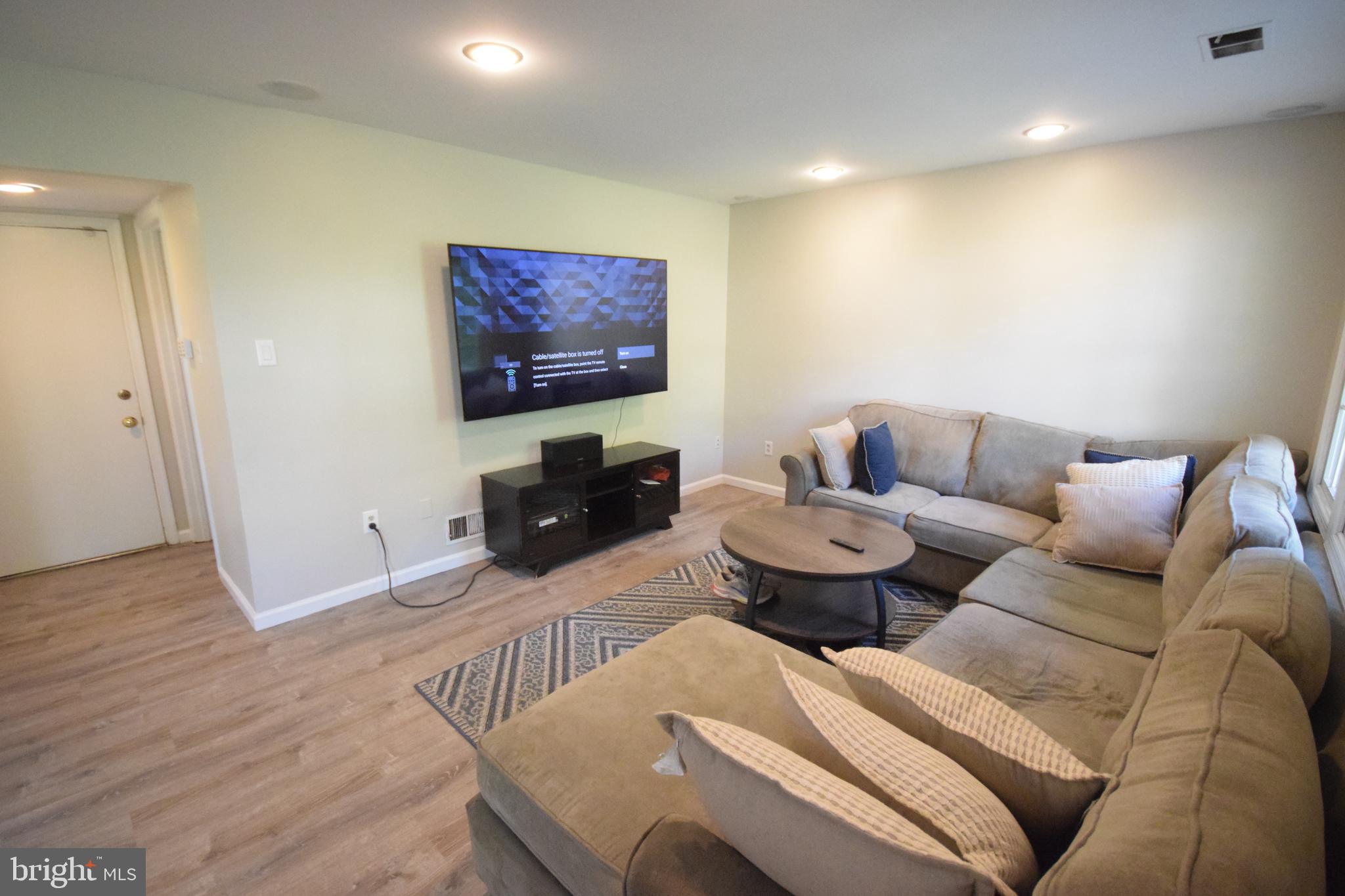 KINGS CONTRIVANCE - Residential