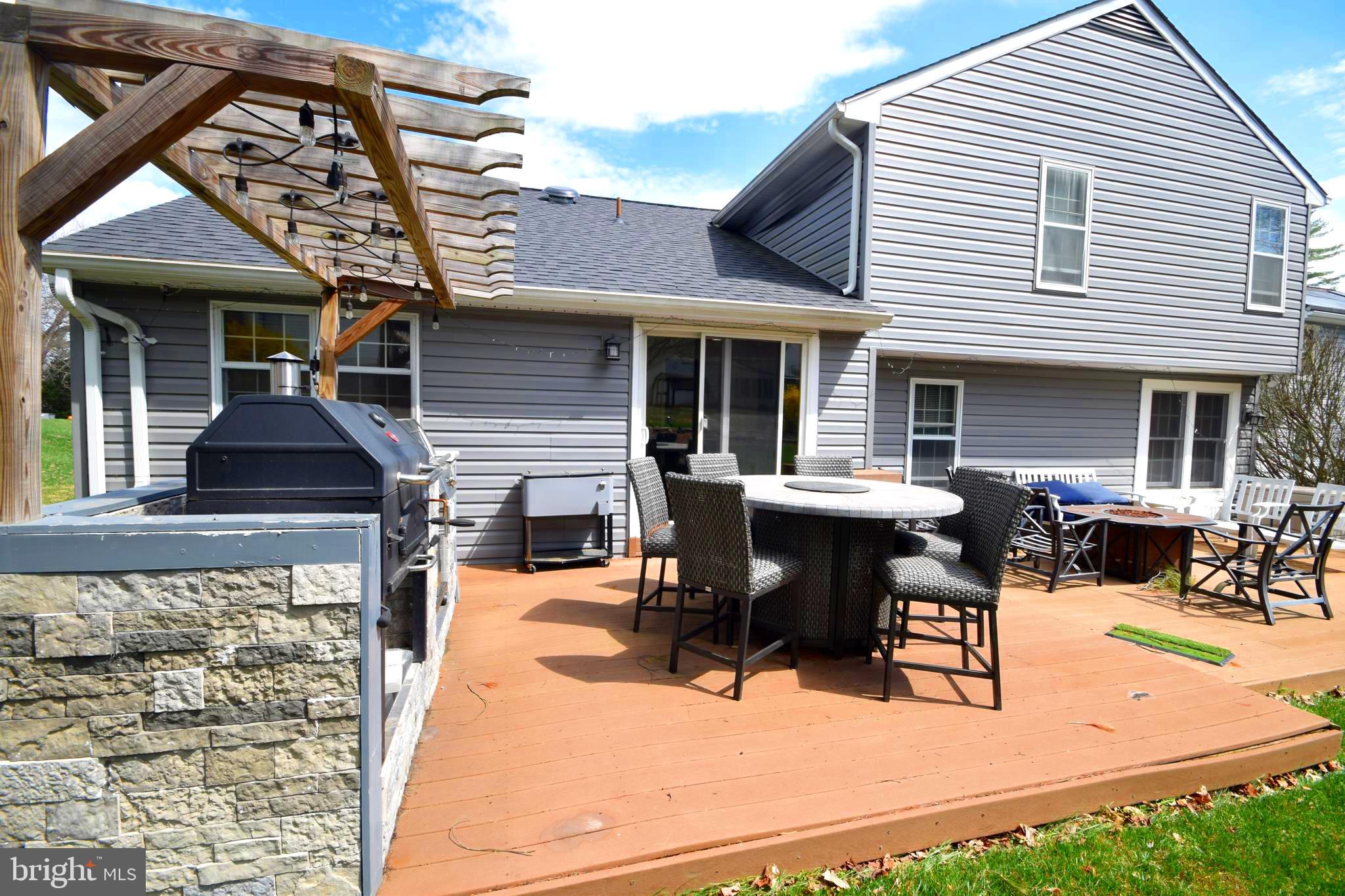 KINGS CONTRIVANCE - Residential