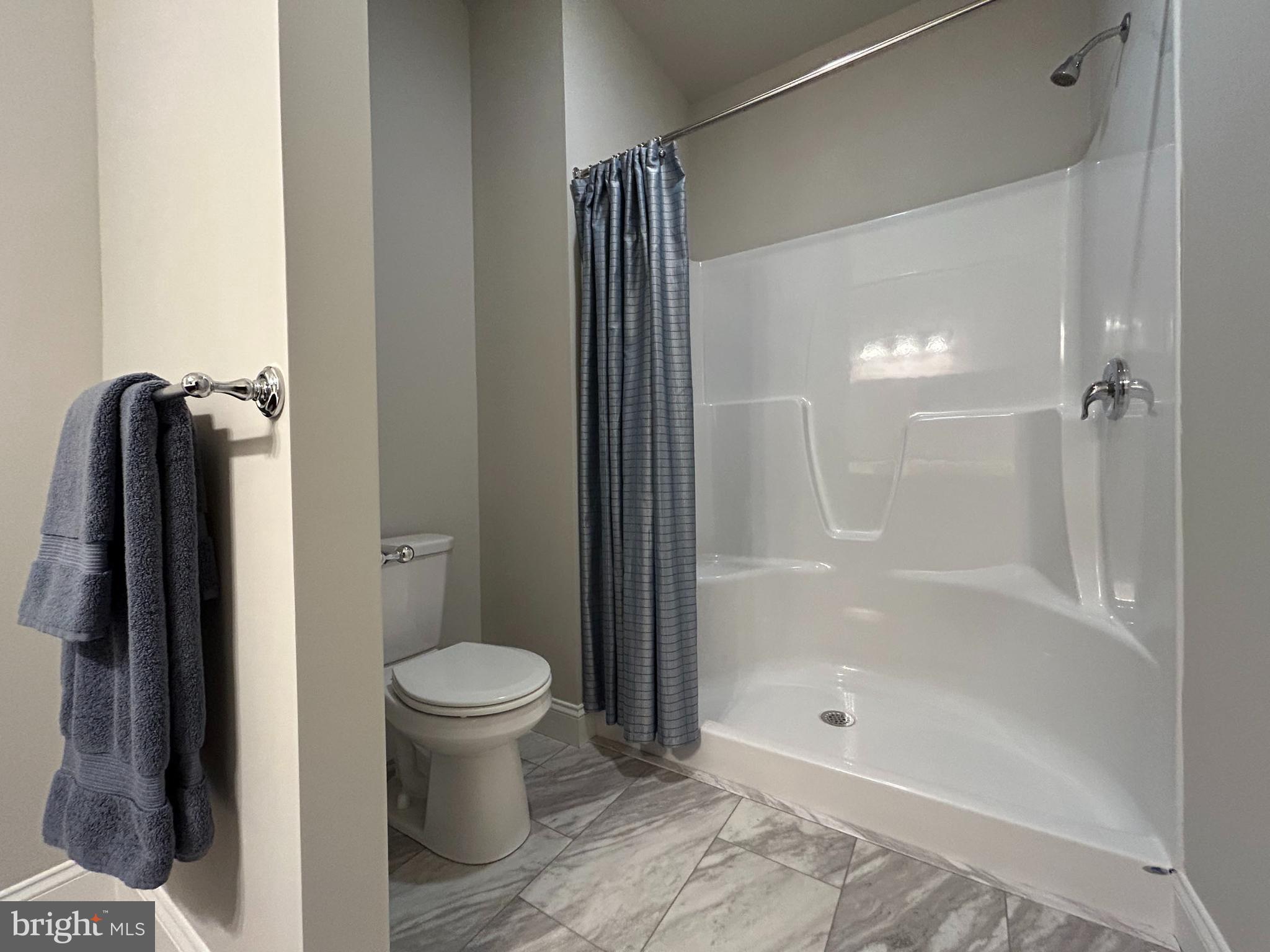 WOODLAND HILLS - Residential