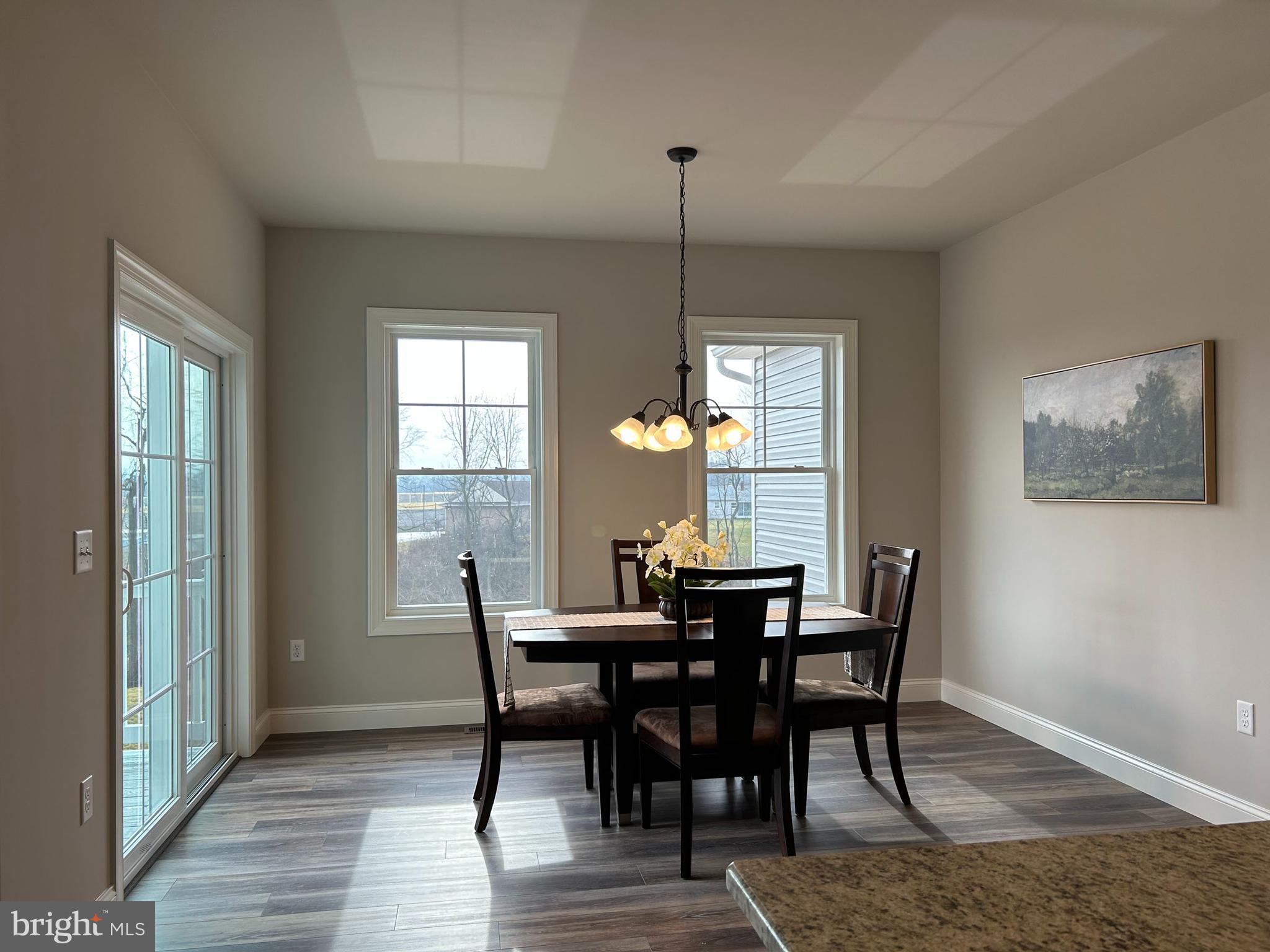 WOODLAND HILLS - Residential