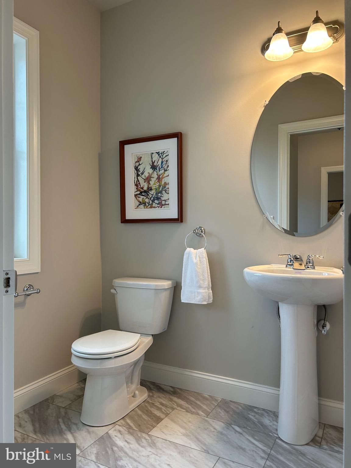 WOODLAND HILLS - Residential