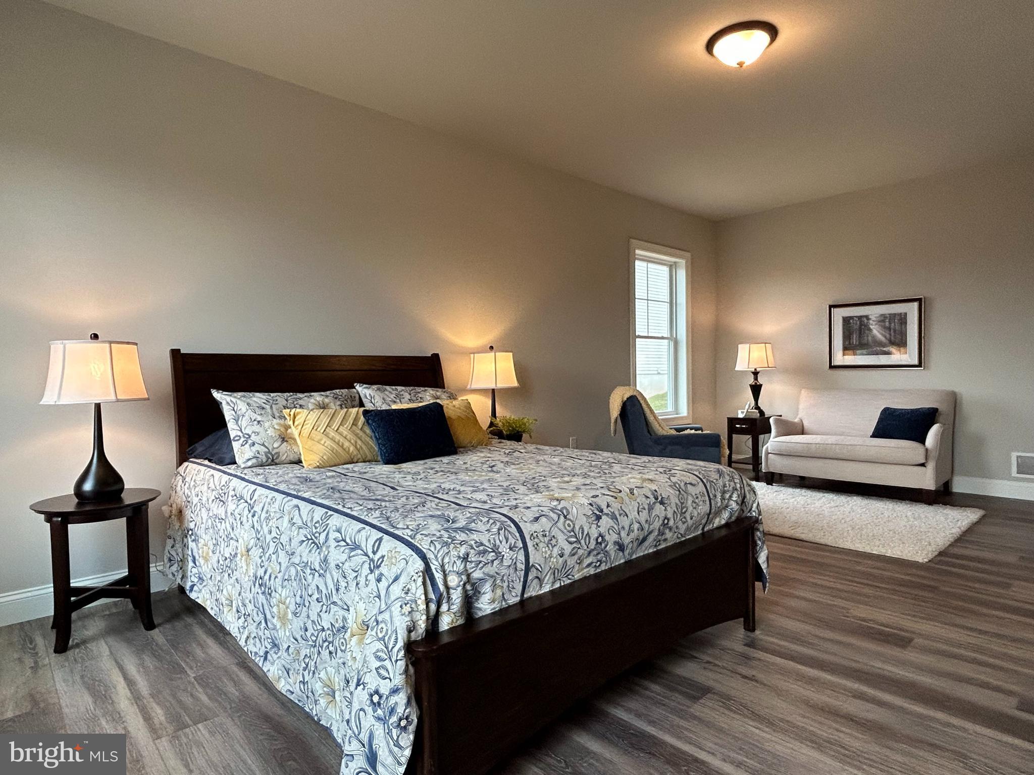 WOODLAND HILLS - Residential