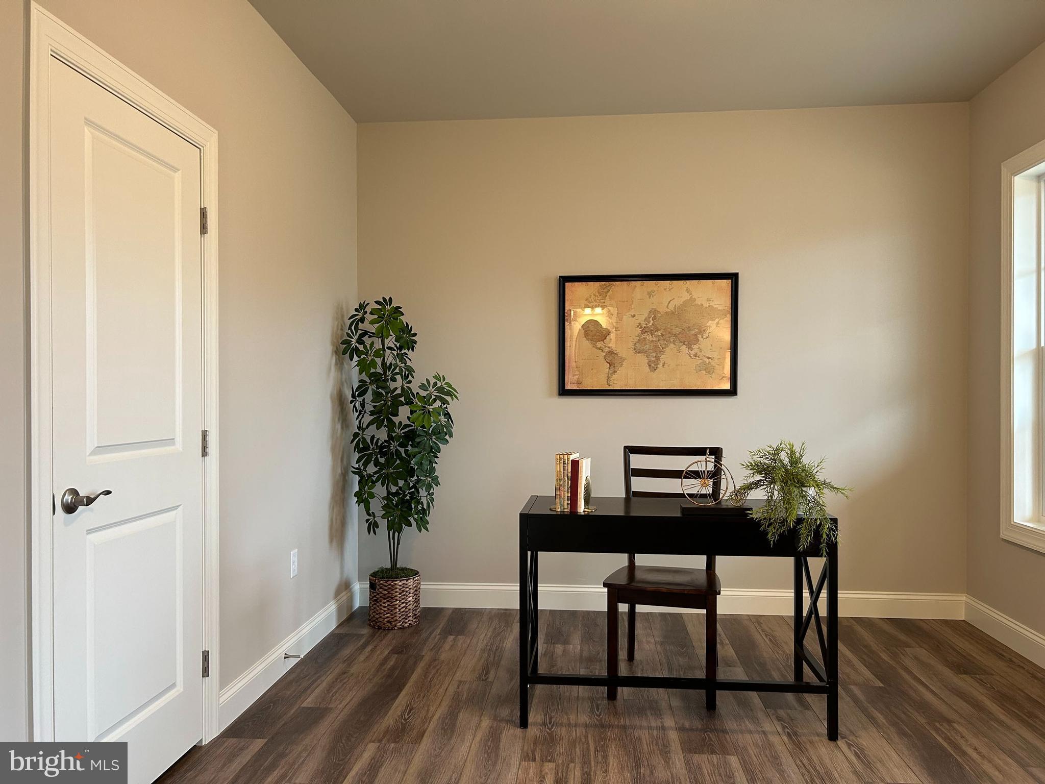 WOODLAND HILLS - Residential