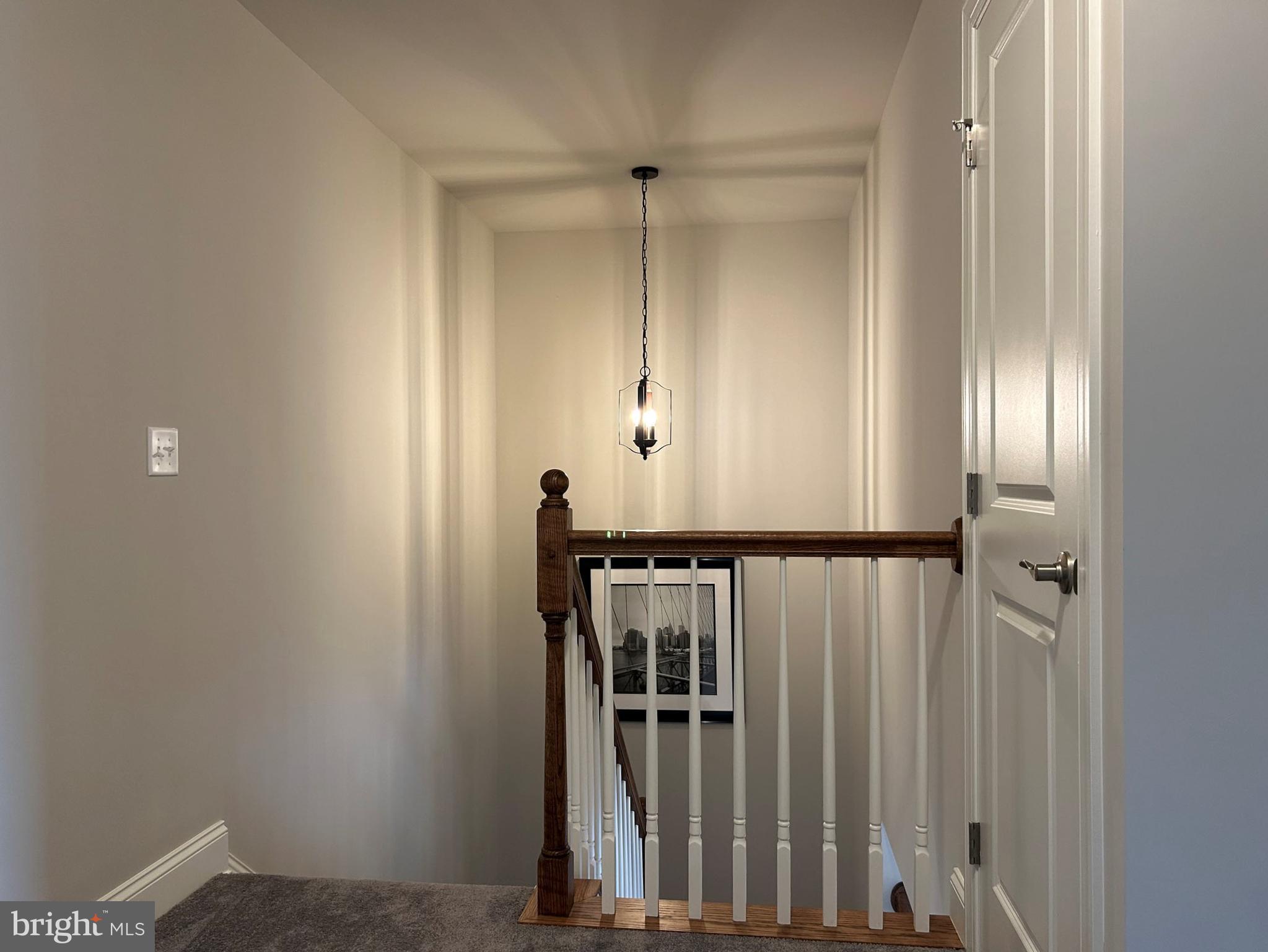 WOODLAND HILLS - Residential