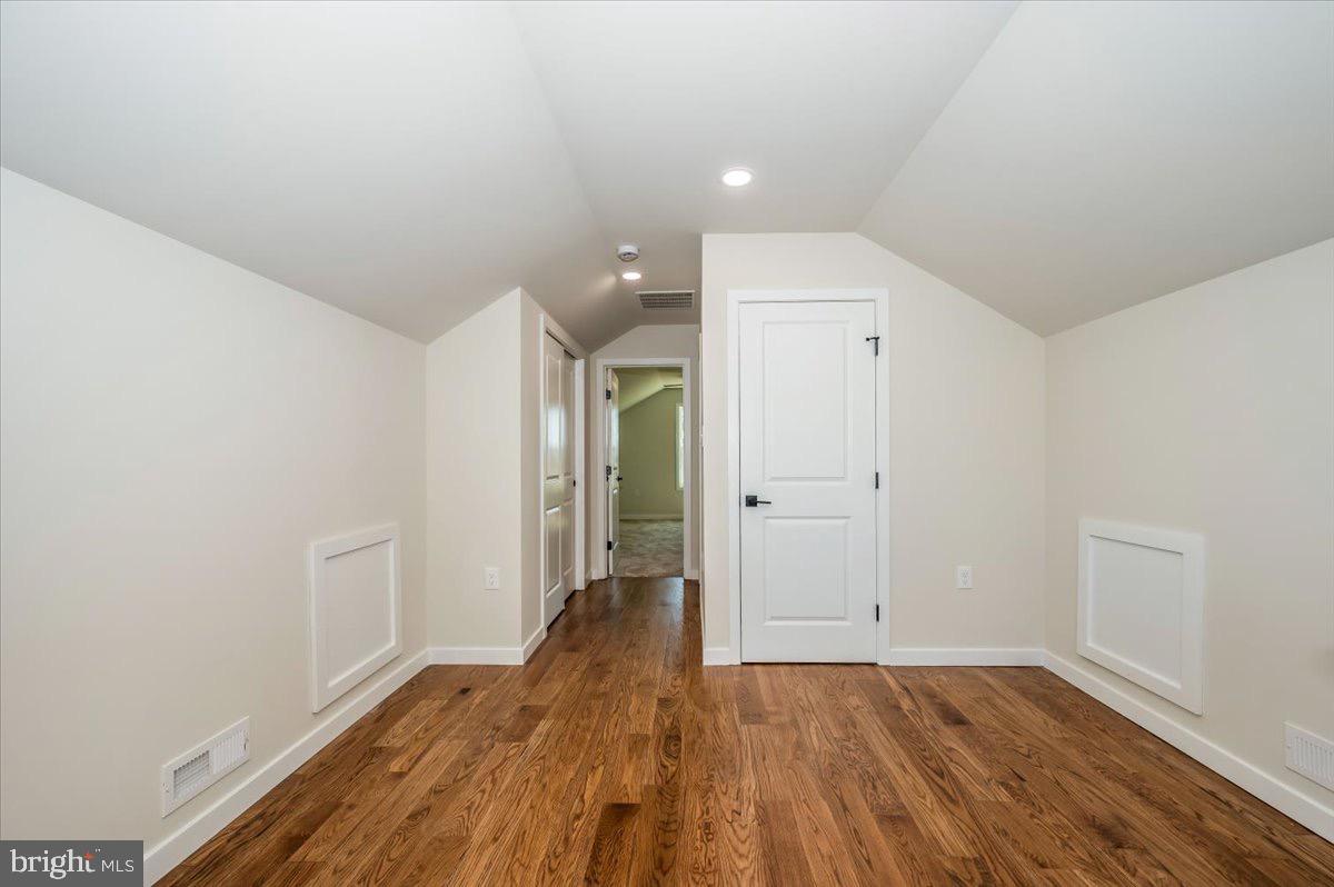 SHENANDOAH JUNCTION - Residential