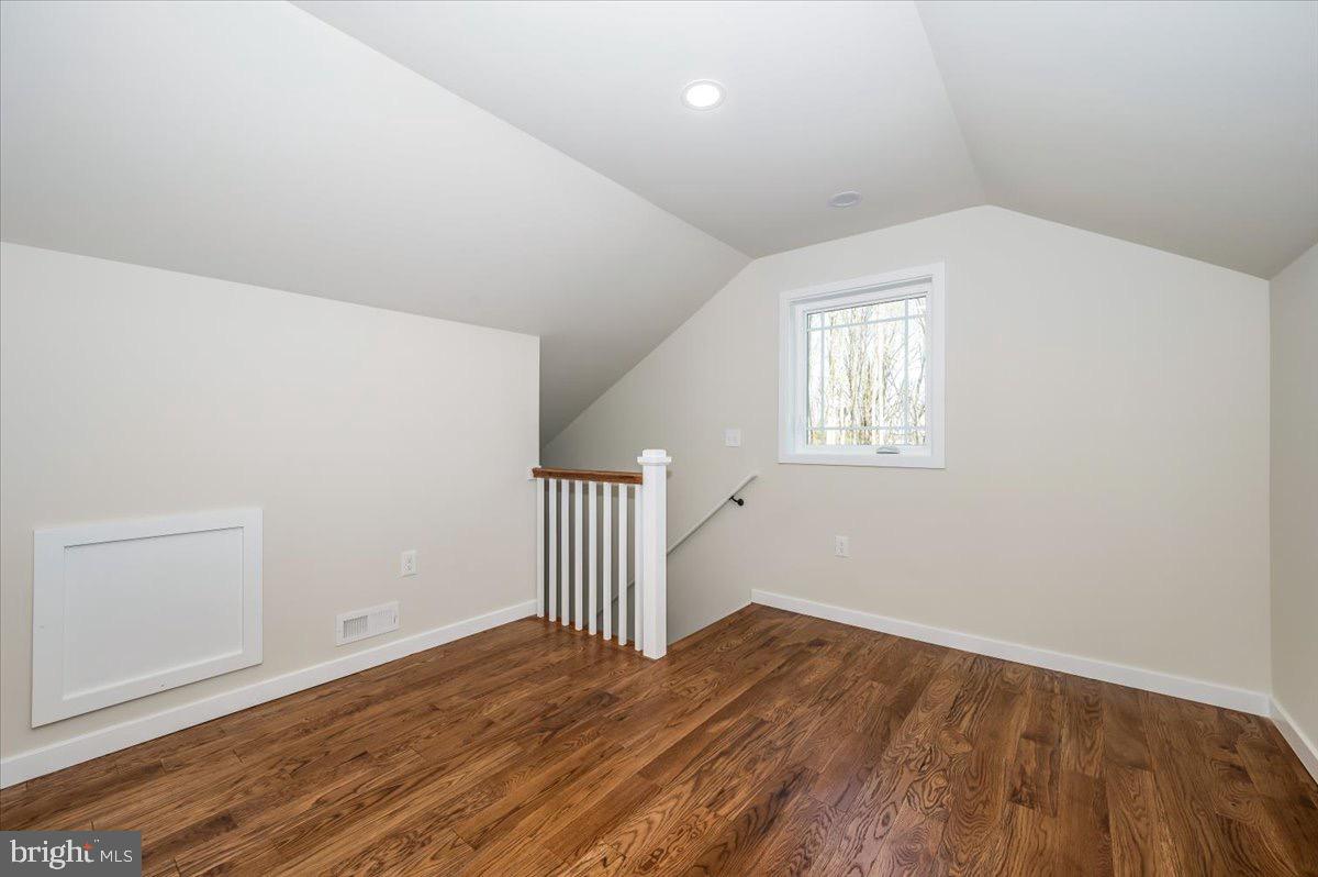 SHENANDOAH JUNCTION - Residential