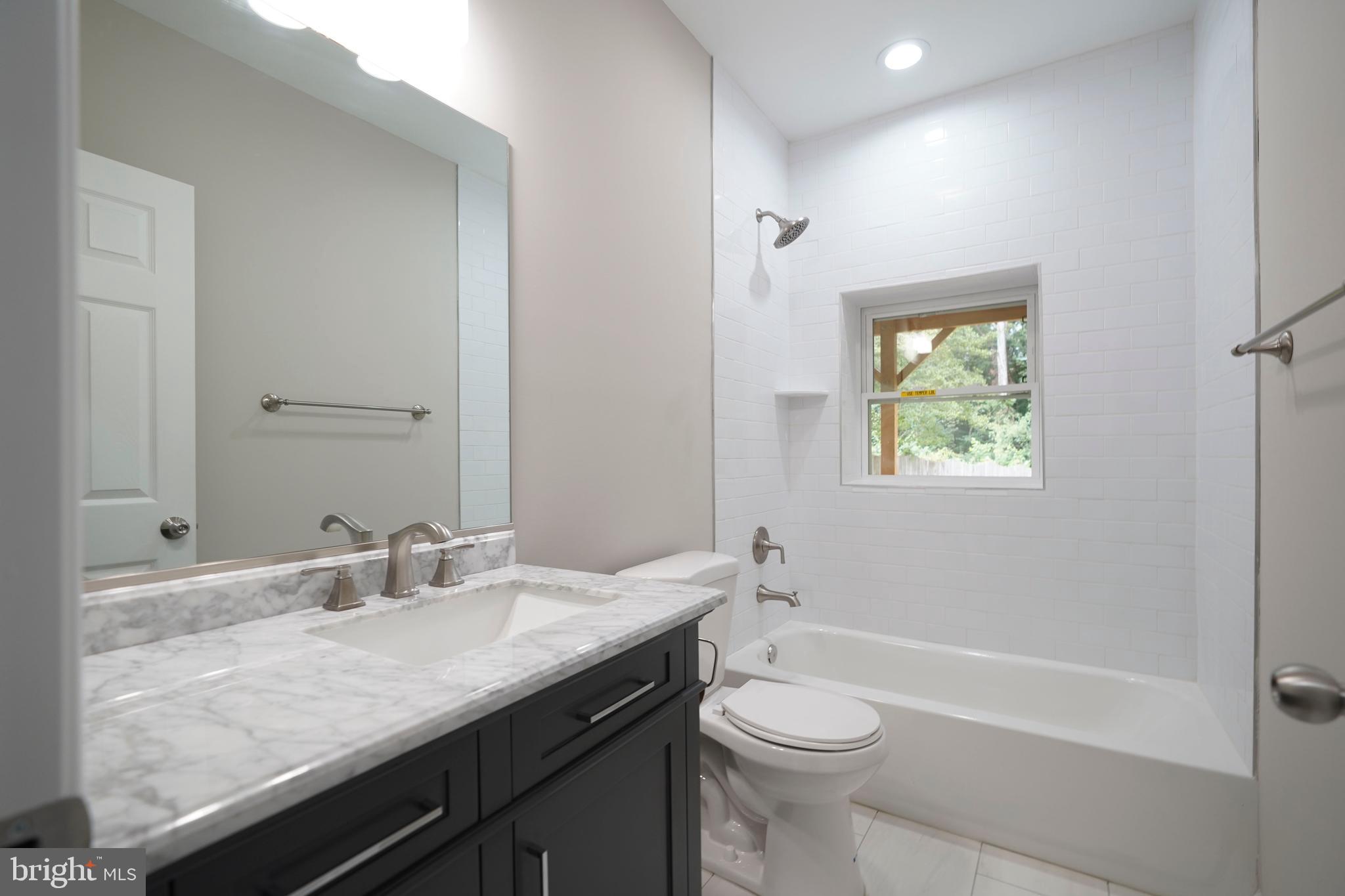 DALE CITY - Residential