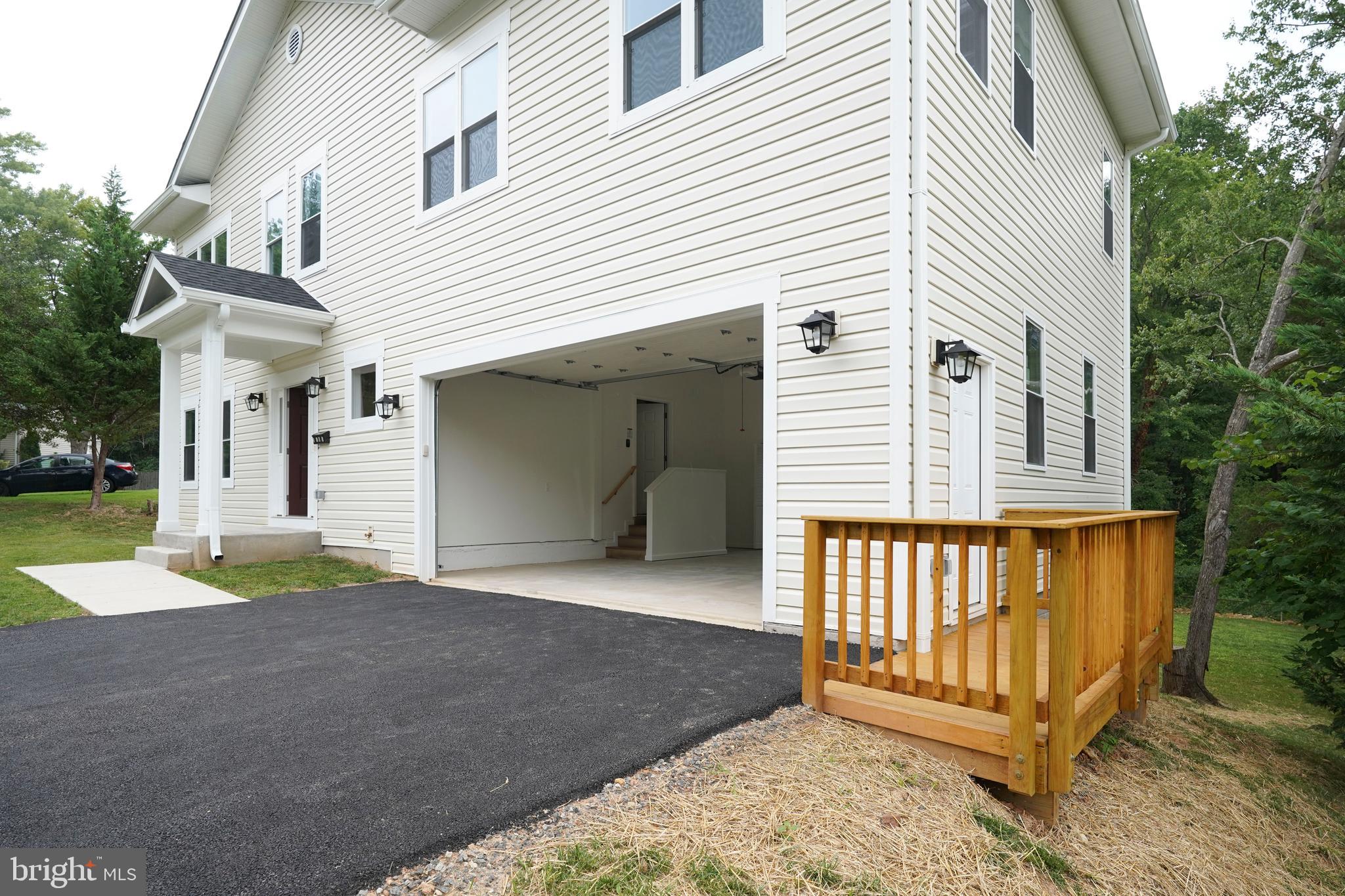 DALE CITY - Residential