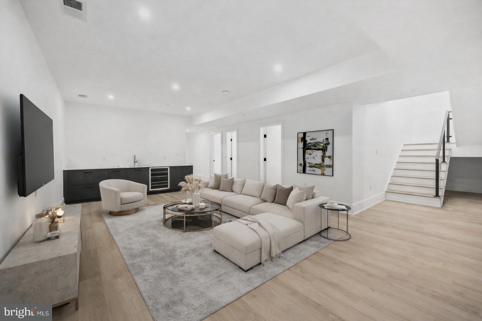 OLD COURT GARDENS - Residential