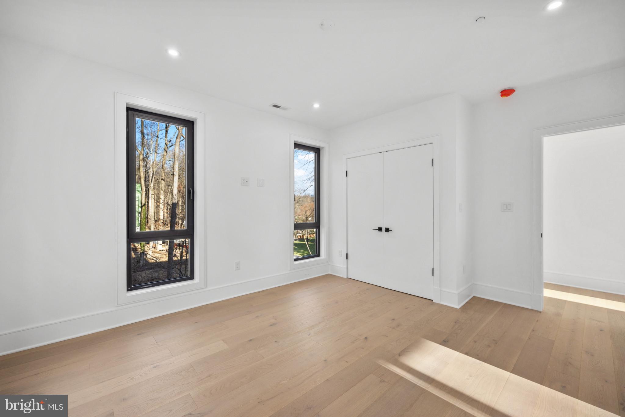 OLD COURT GARDENS - Residential