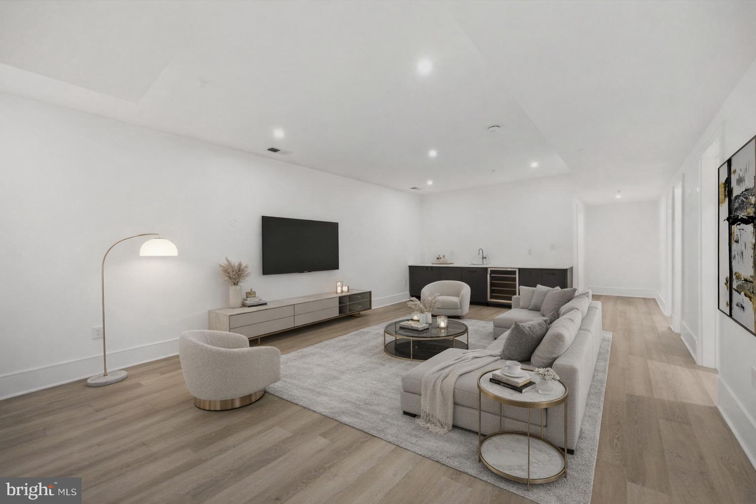 OLD COURT GARDENS - Residential