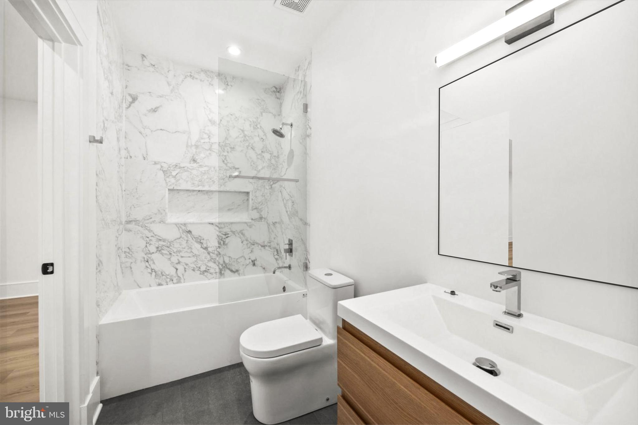 OLD COURT GARDENS - Residential