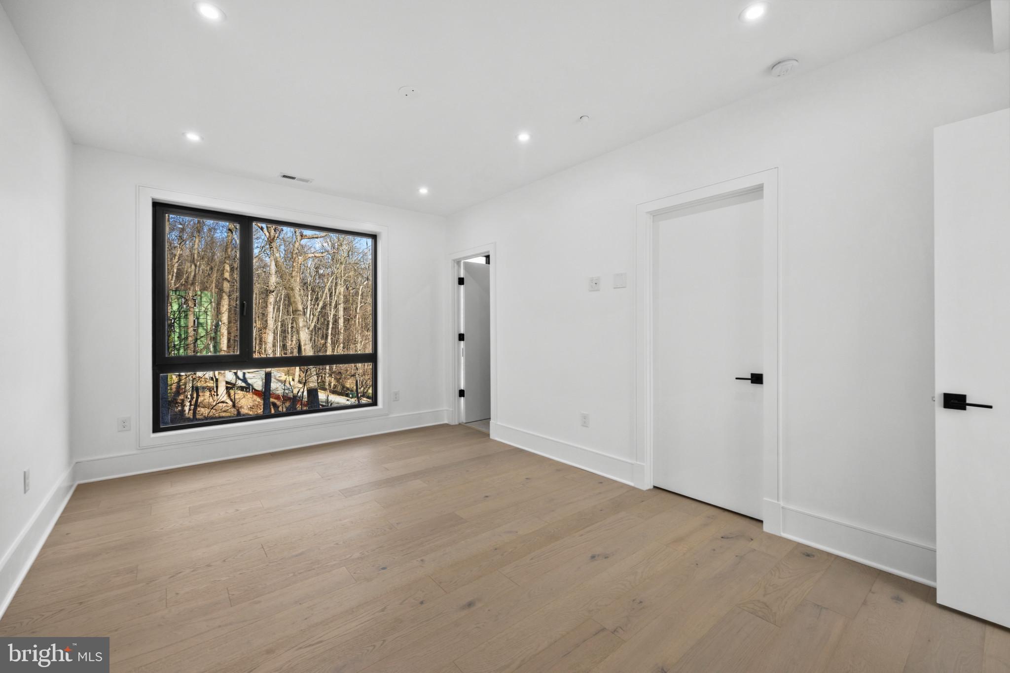 OLD COURT GARDENS - Residential