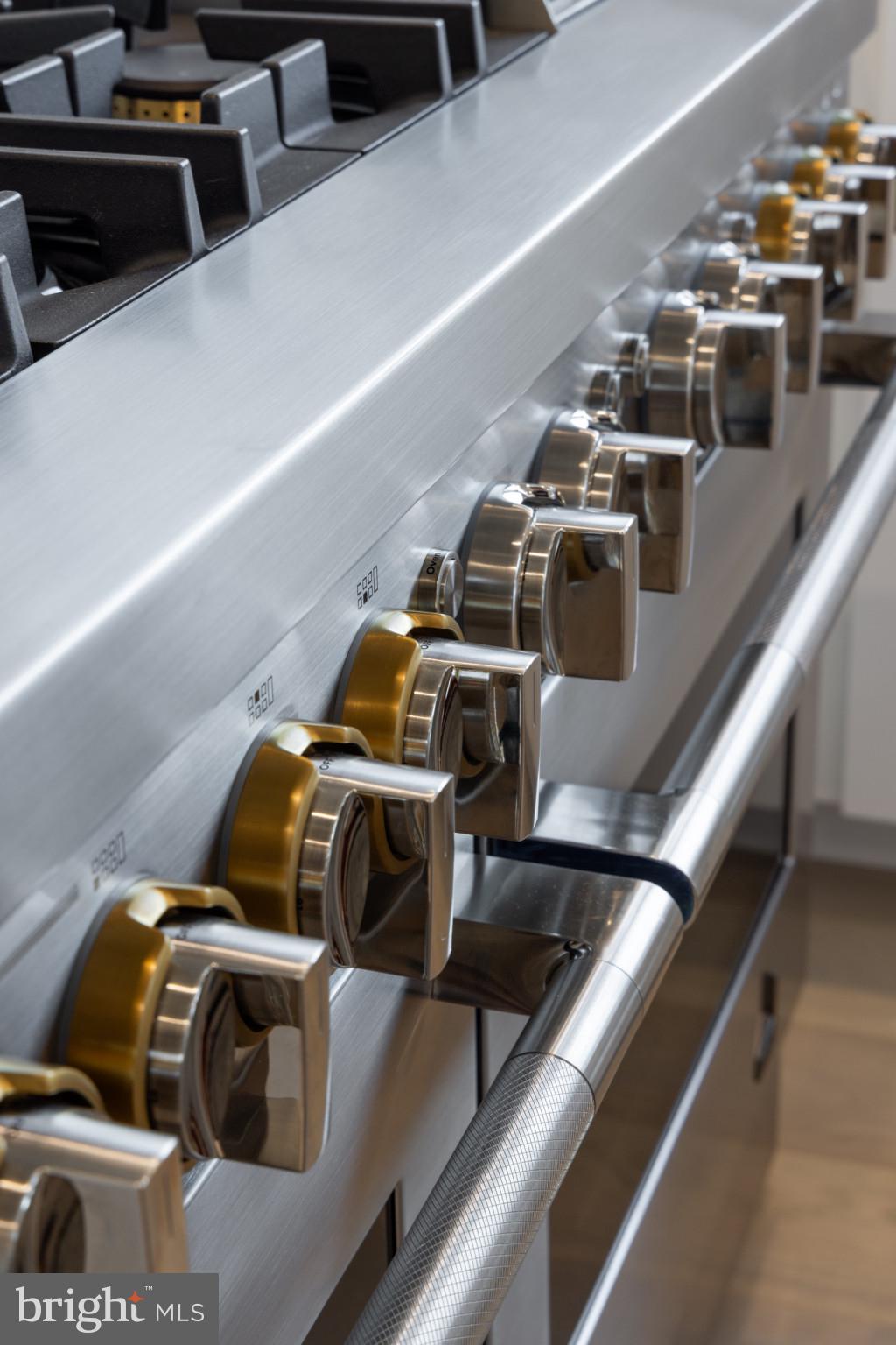 OLD COURT GARDENS - Residential