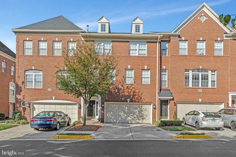 20377 COTTSWOLD TERRACE 73 STERLING VA 20165