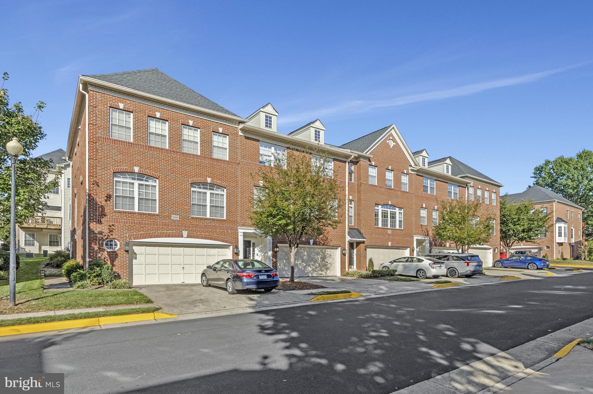 MEDINAH HOMES - Residential