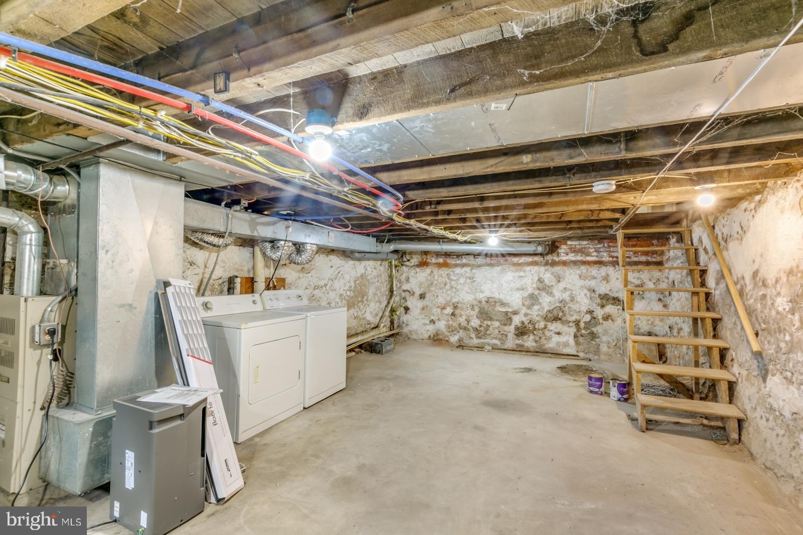 PHILADELPHIA (SOUTH) - Residential Lease