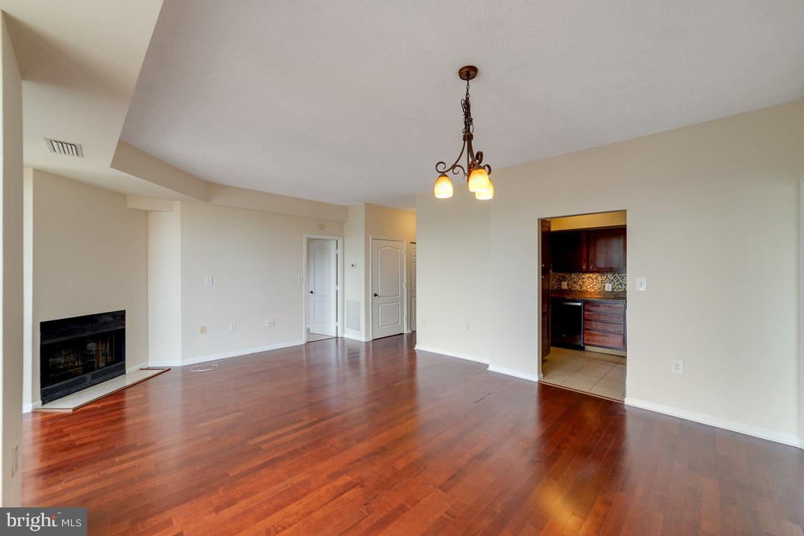 RENAISSANCE - Residential