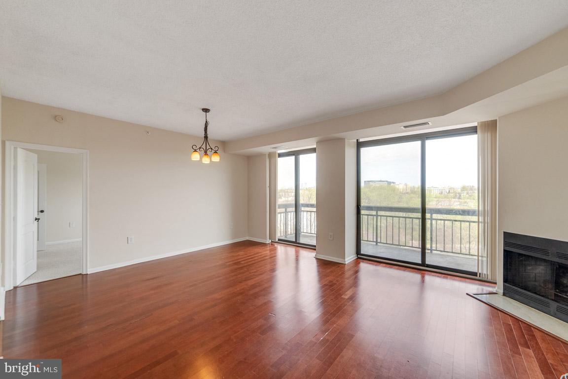 RENAISSANCE - Residential
