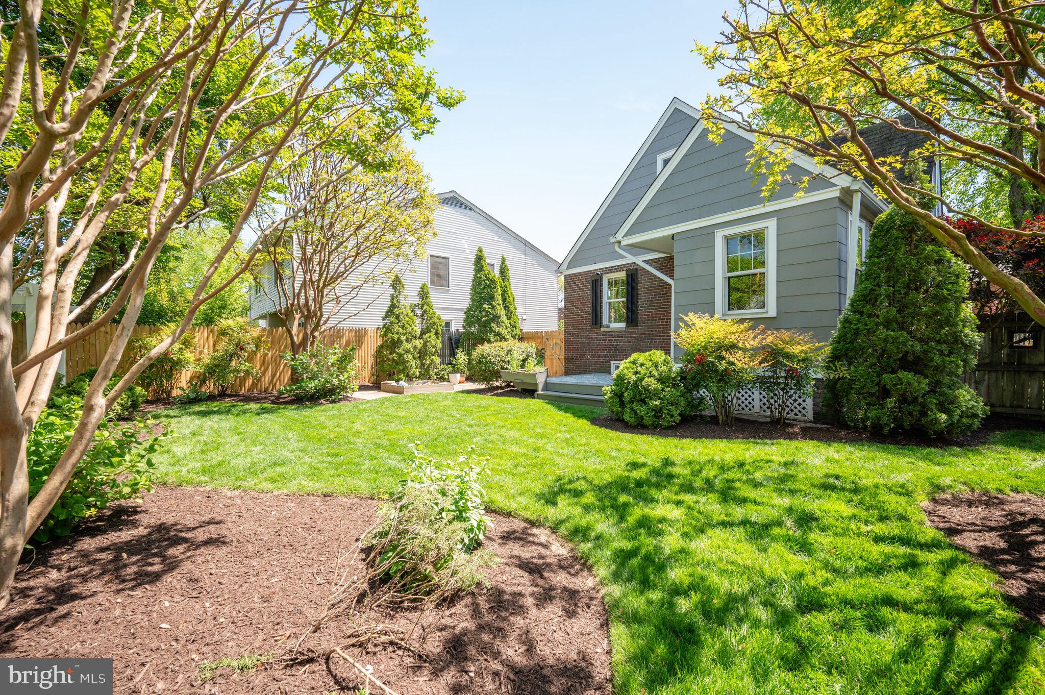 DEL RAY - Residential Lease