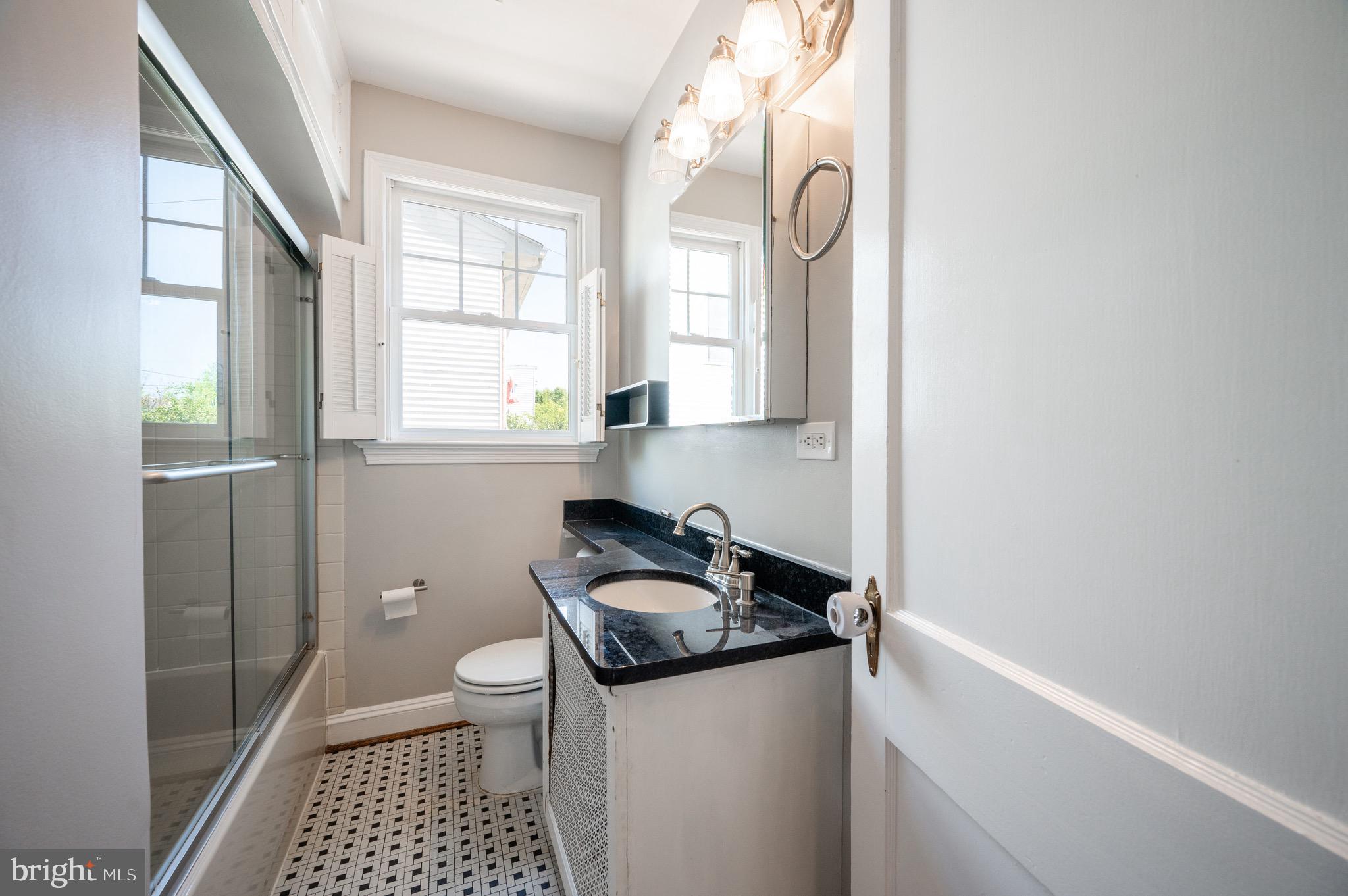 DEL RAY - Residential Lease