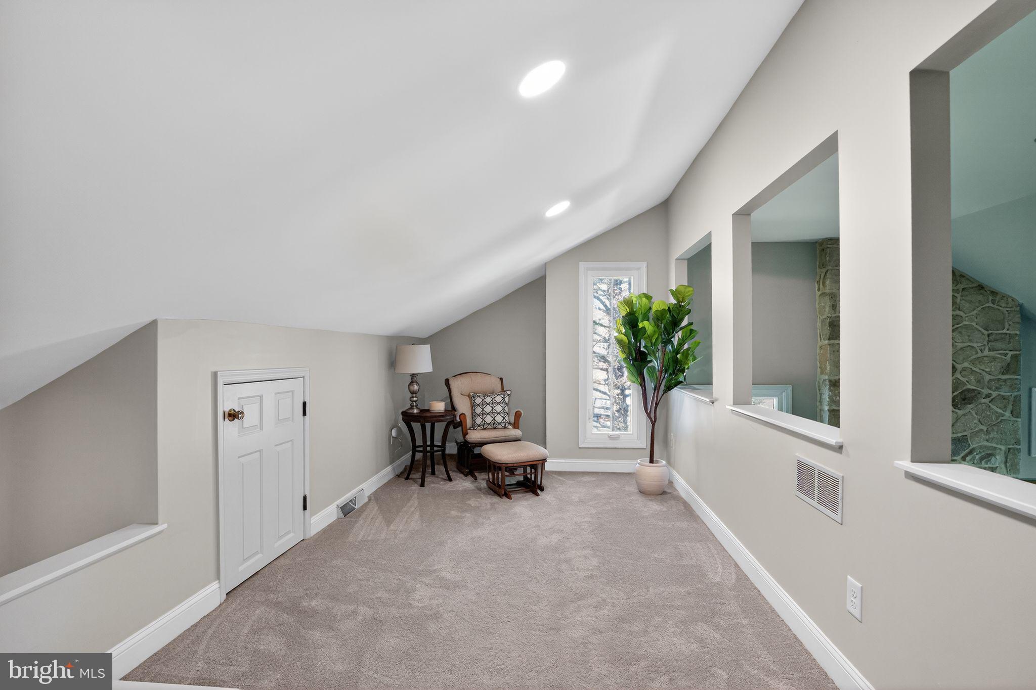 MAPLE GLEN - Residential