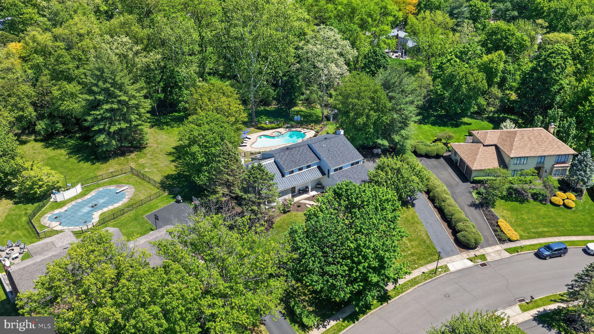 MAPLE GLEN - Residential