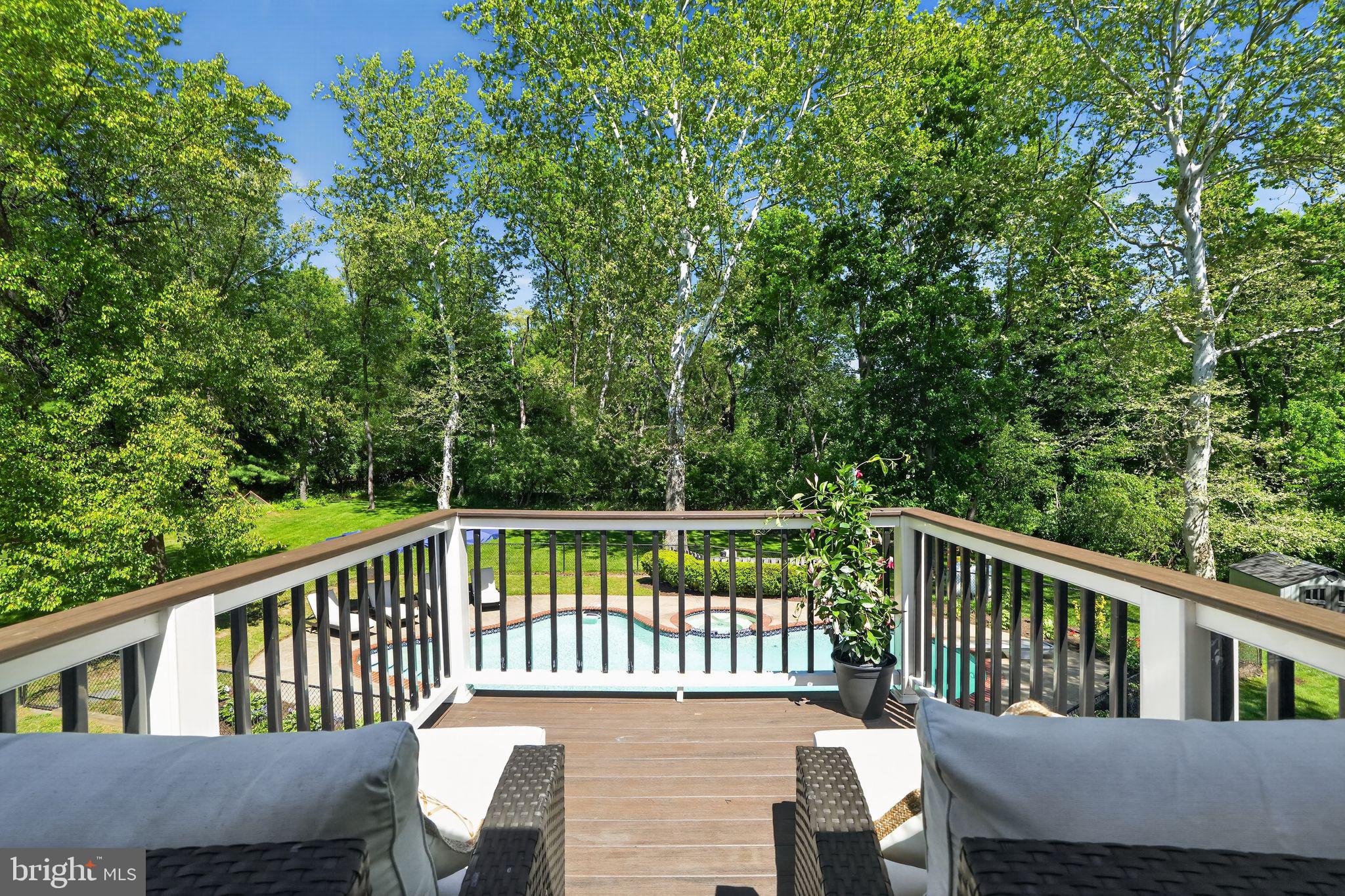 MAPLE GLEN - Residential