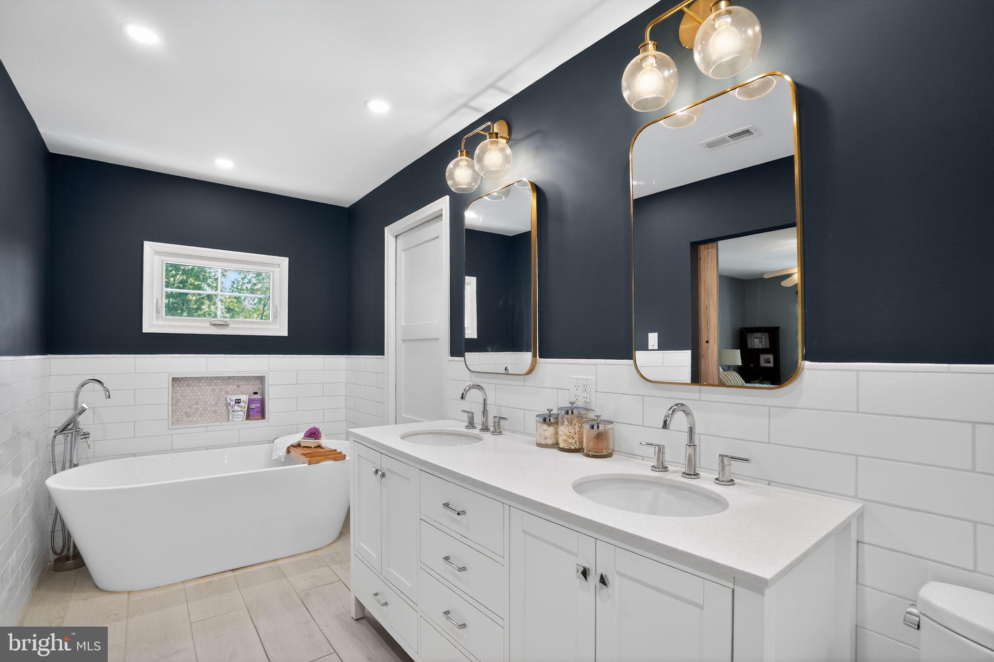 MAPLE GLEN - Residential