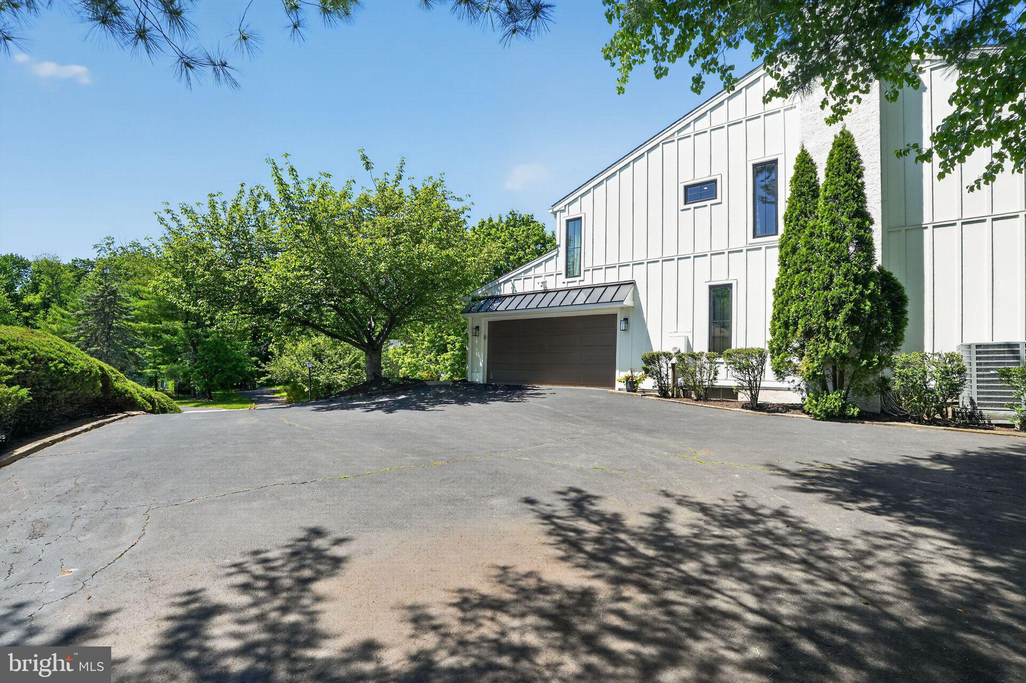 MAPLE GLEN - Residential