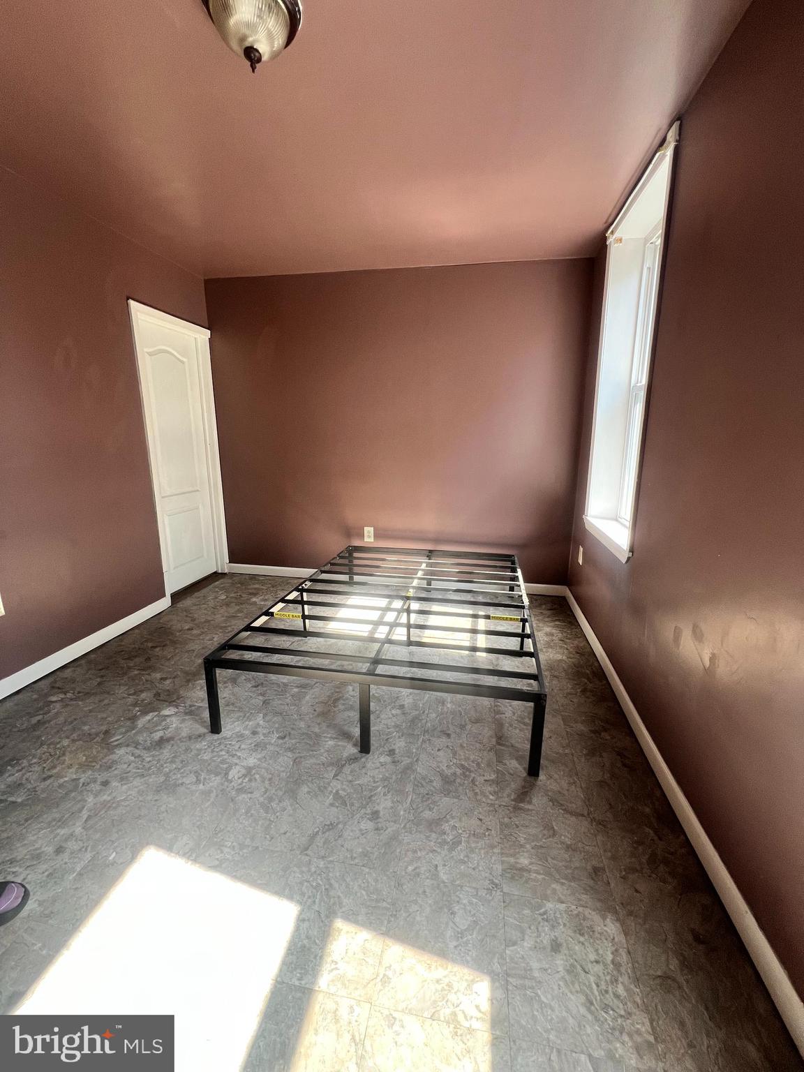 KENSINGTON - Residential