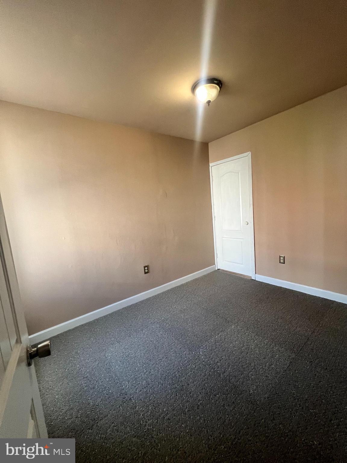 KENSINGTON - Residential