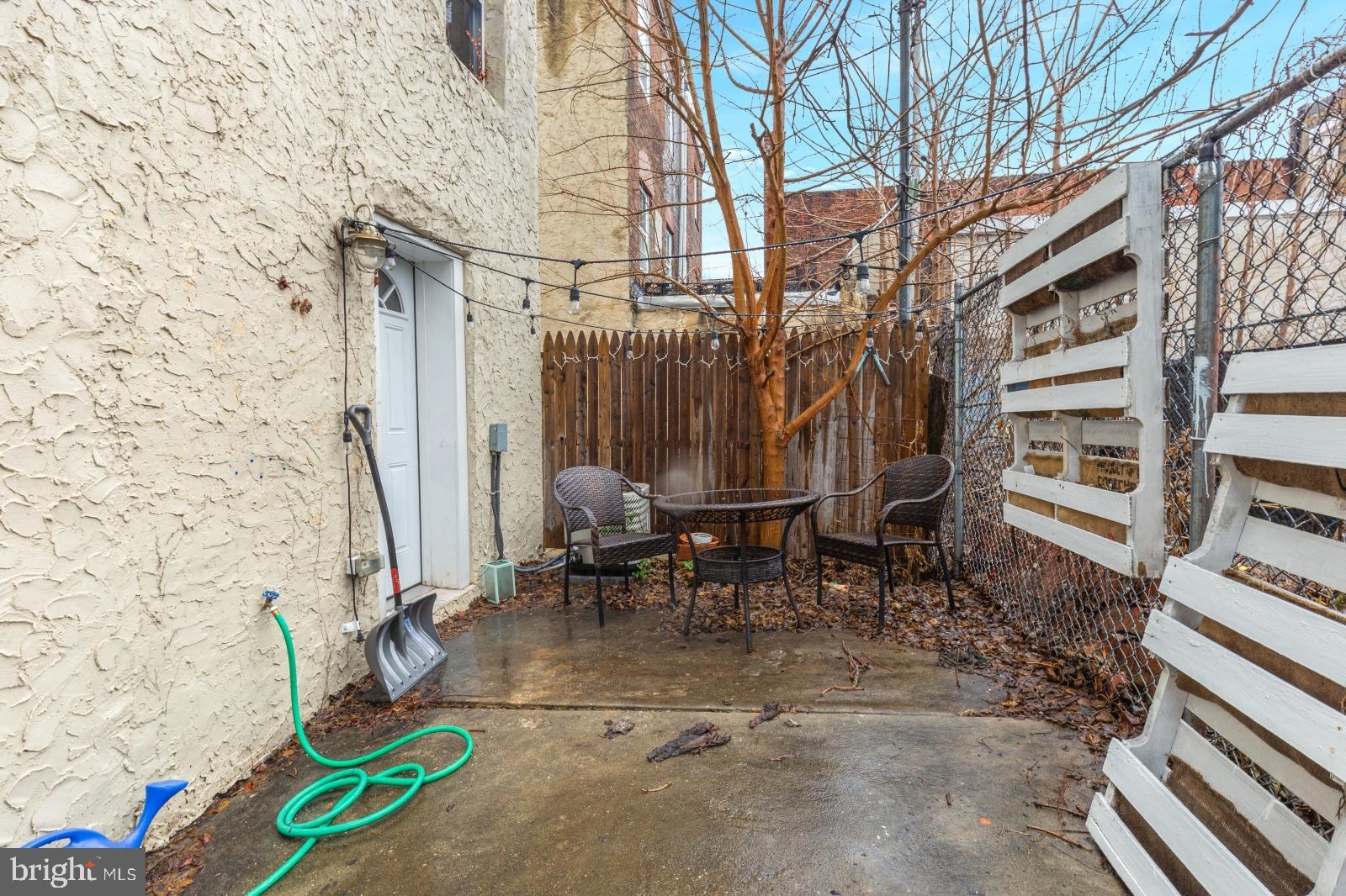 NORRIS SQUARE - Residential Lease