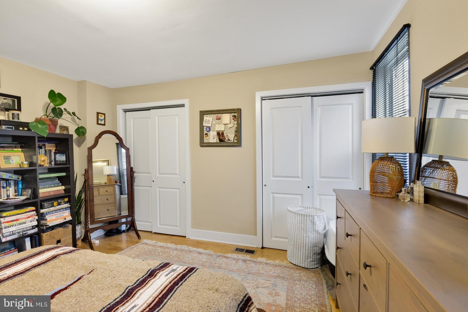 NORRIS SQUARE - Residential Lease