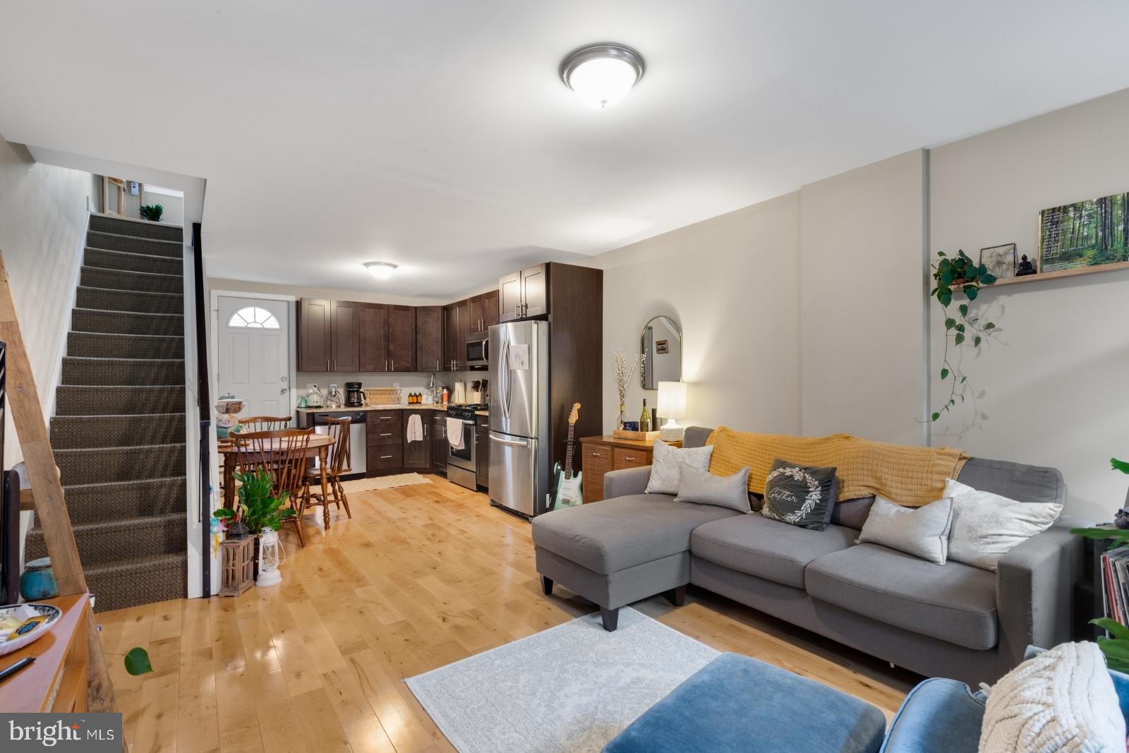 NORRIS SQUARE - Residential Lease