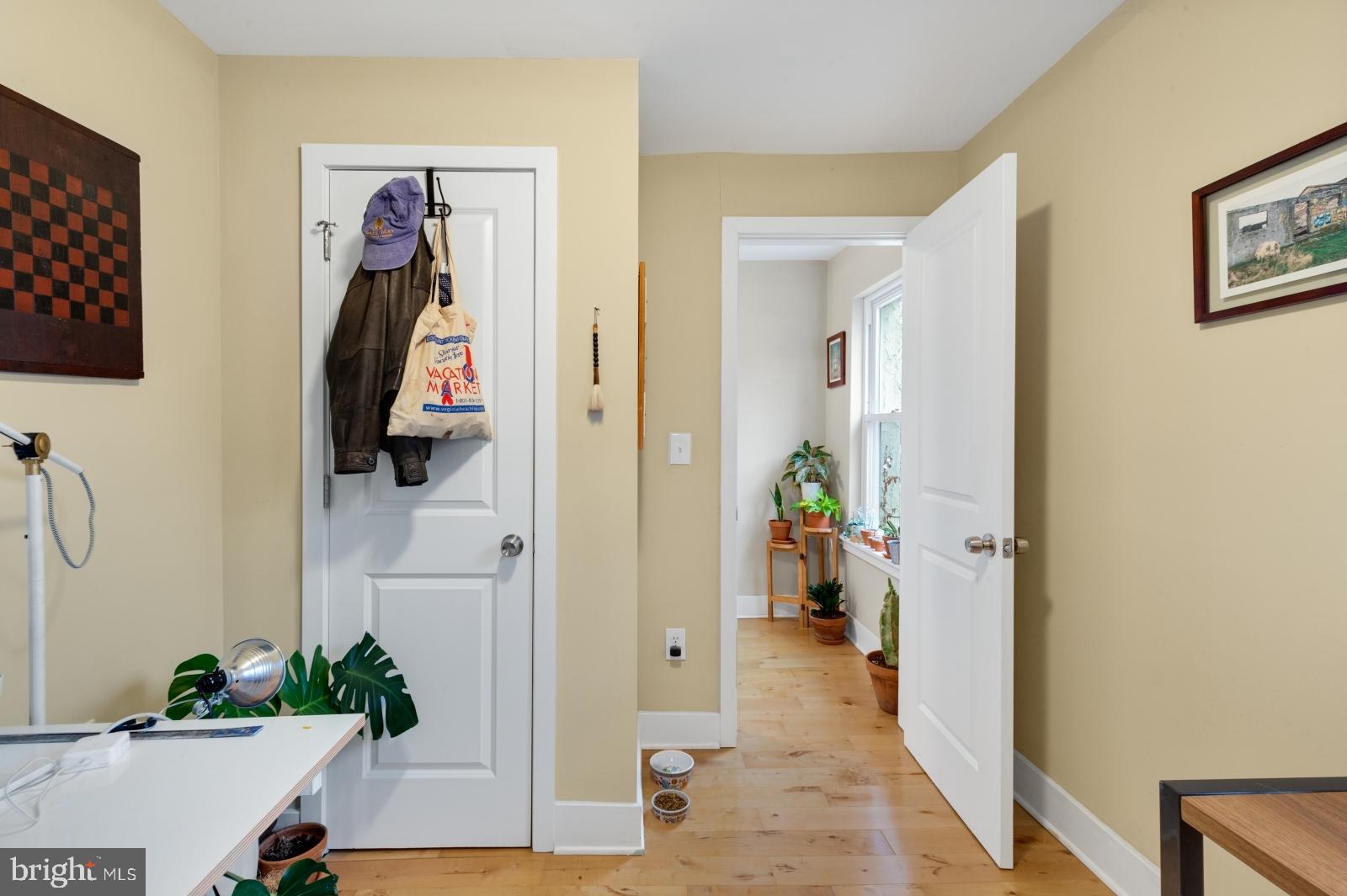 NORRIS SQUARE - Residential Lease