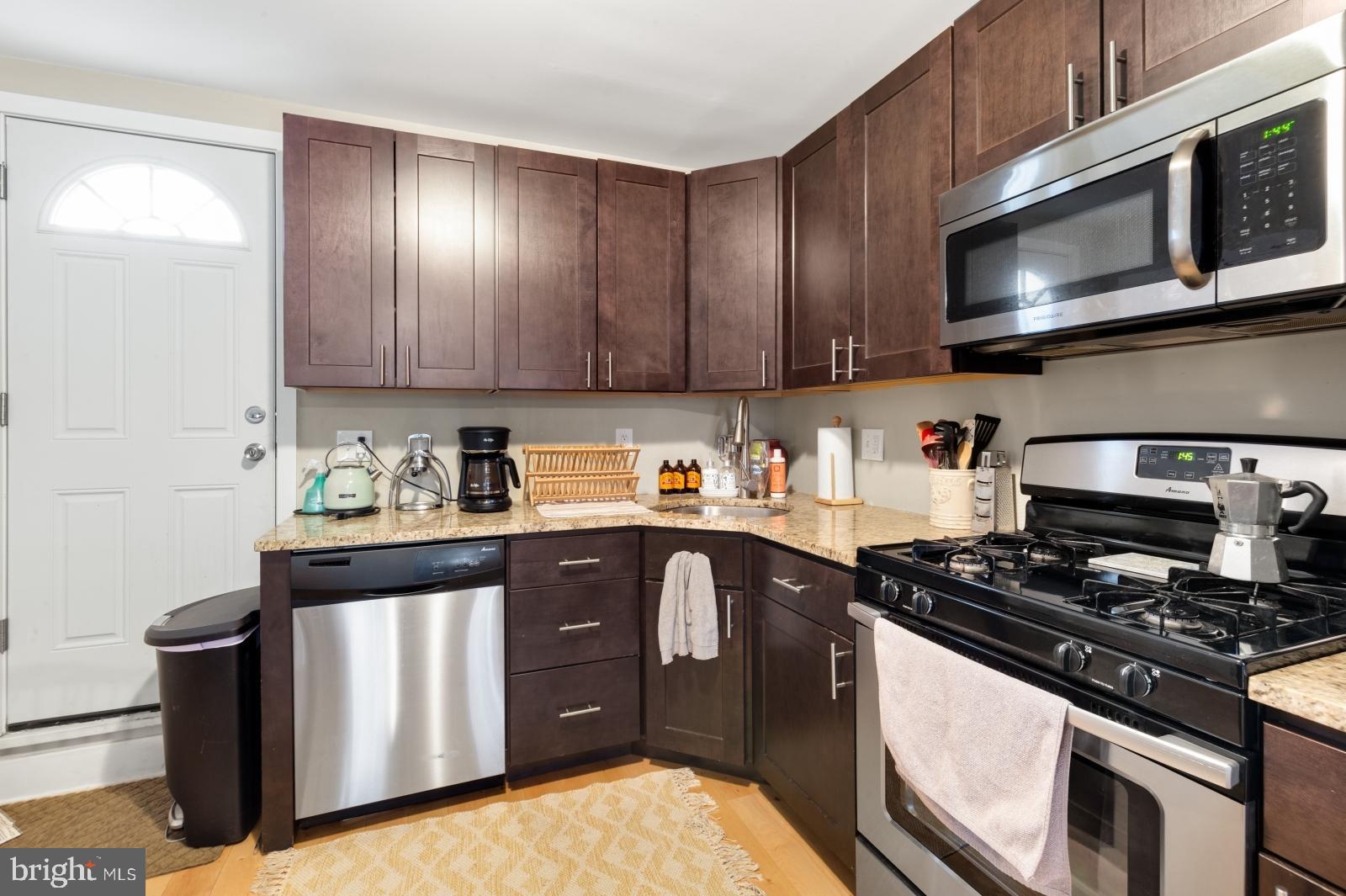 NORRIS SQUARE - Residential Lease