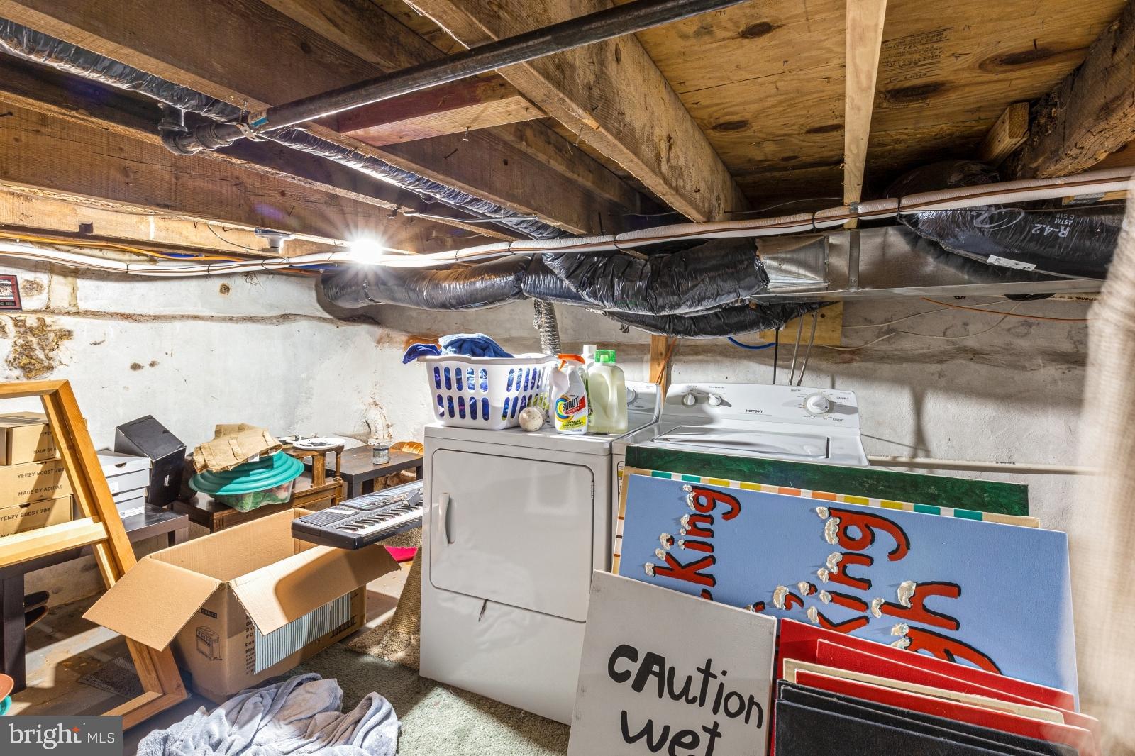 NORRIS SQUARE - Residential Lease