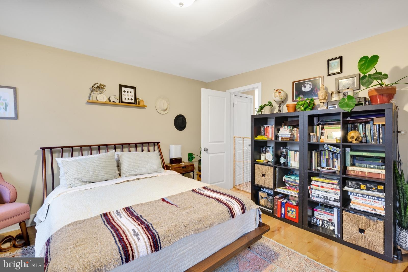 NORRIS SQUARE - Residential Lease