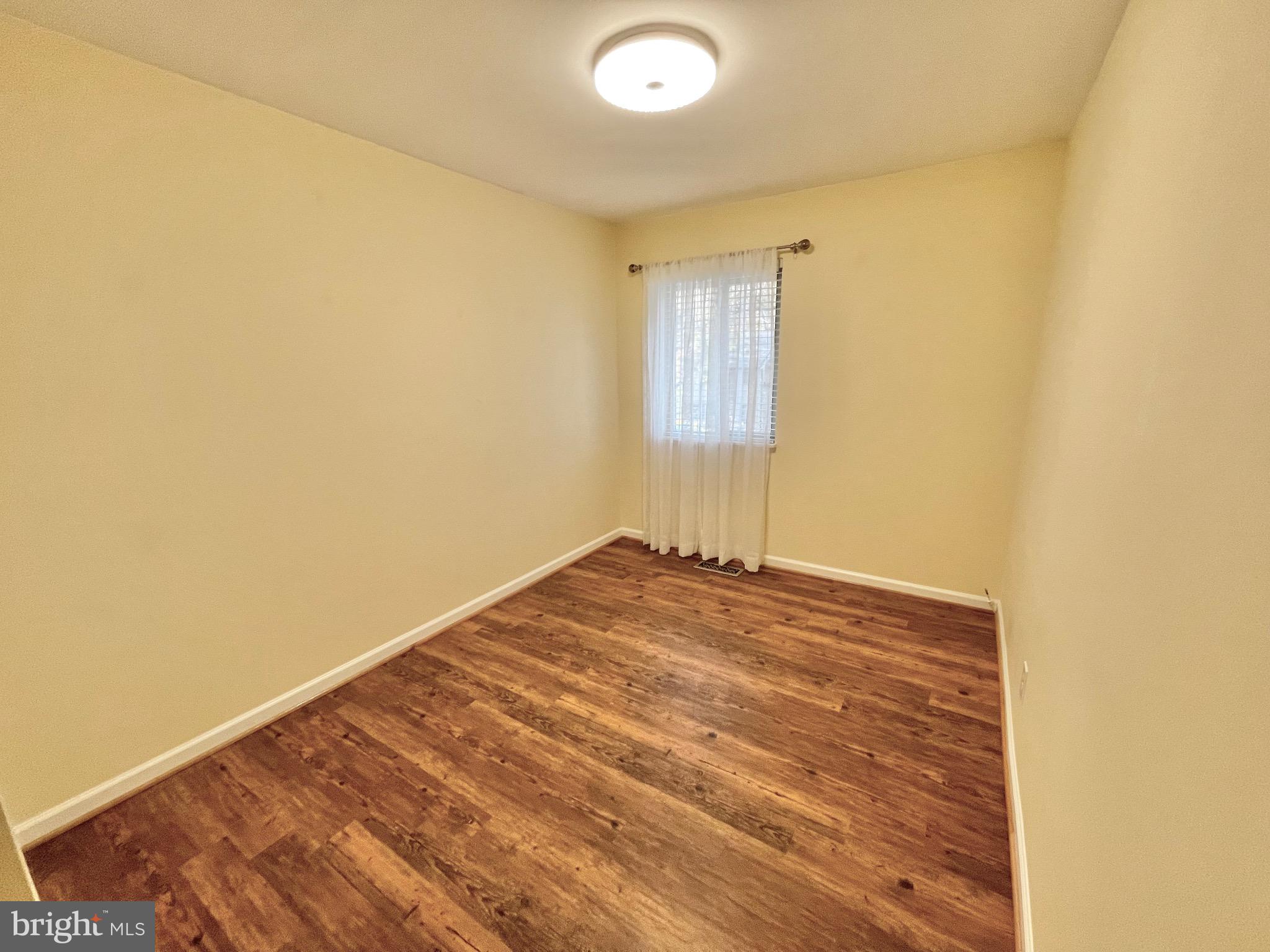 THE WESTERLIES - Residential Lease