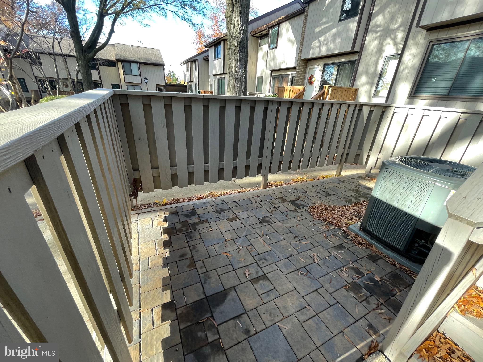 1661 WESTWIND WAY
