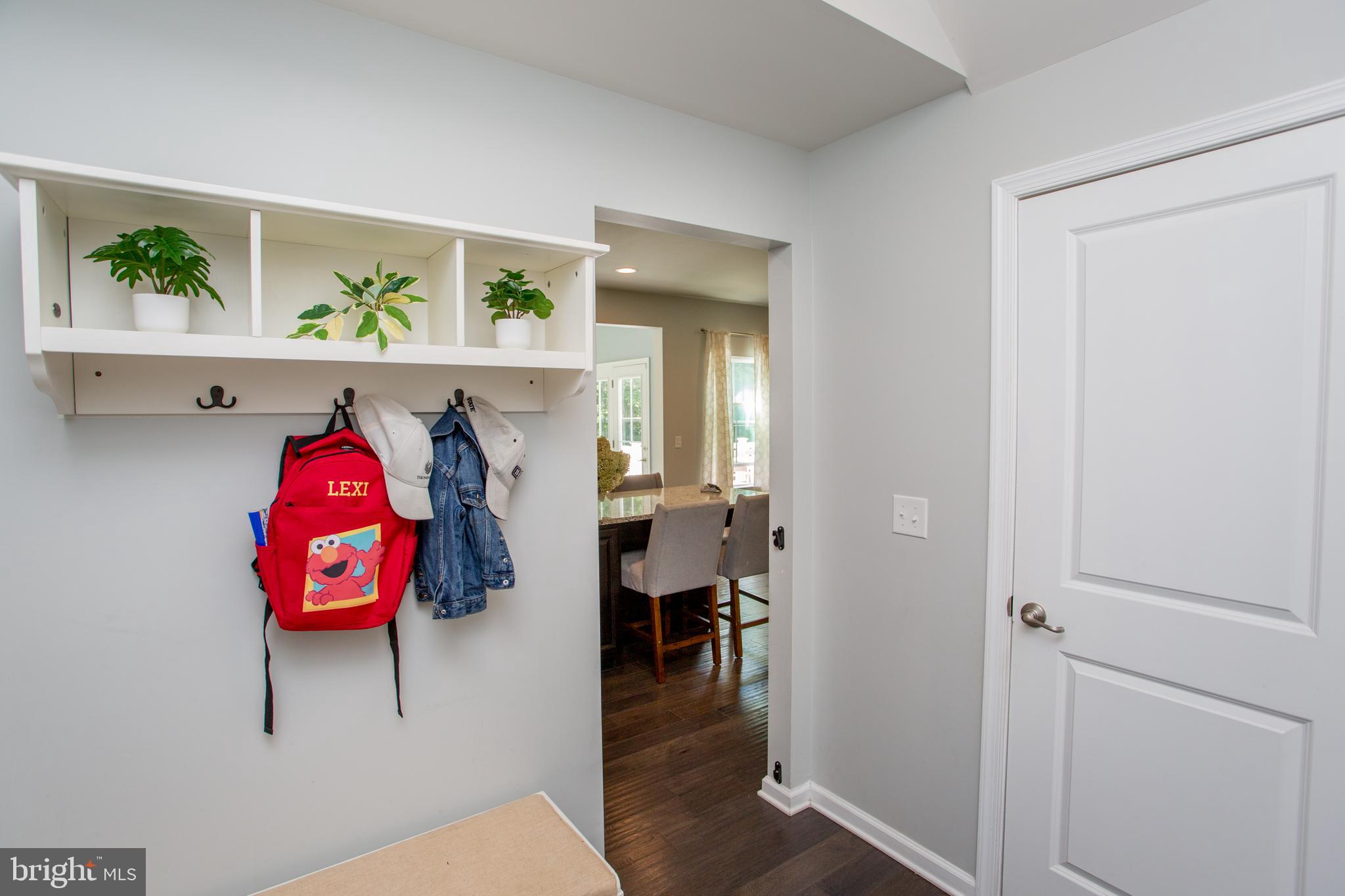 HIDDEN OAKS - Residential