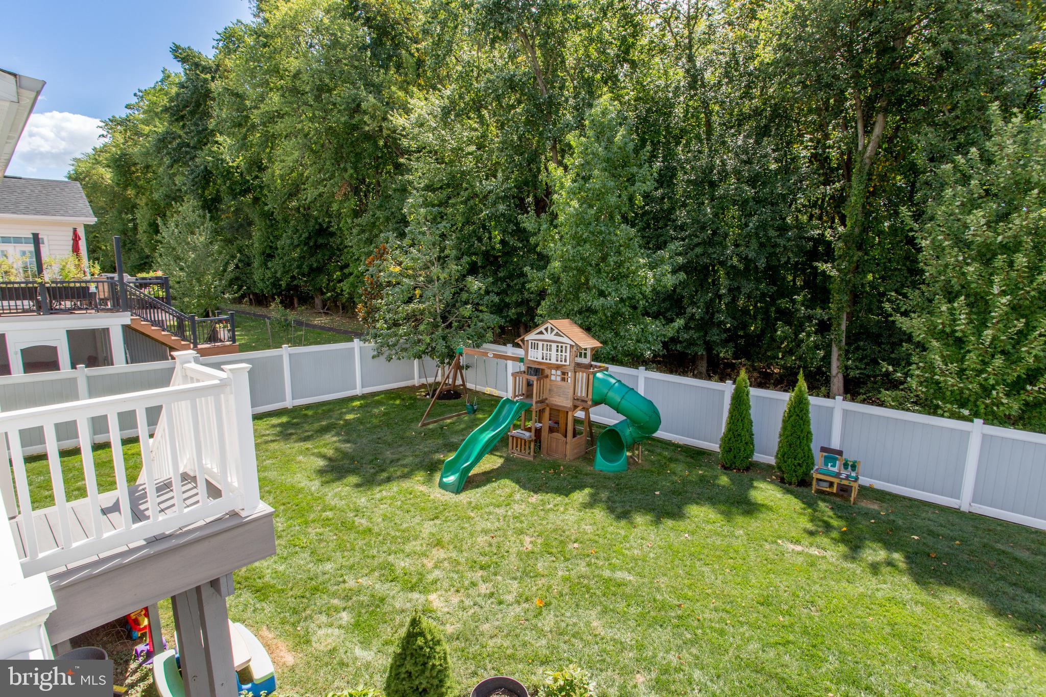 HIDDEN OAKS - Residential