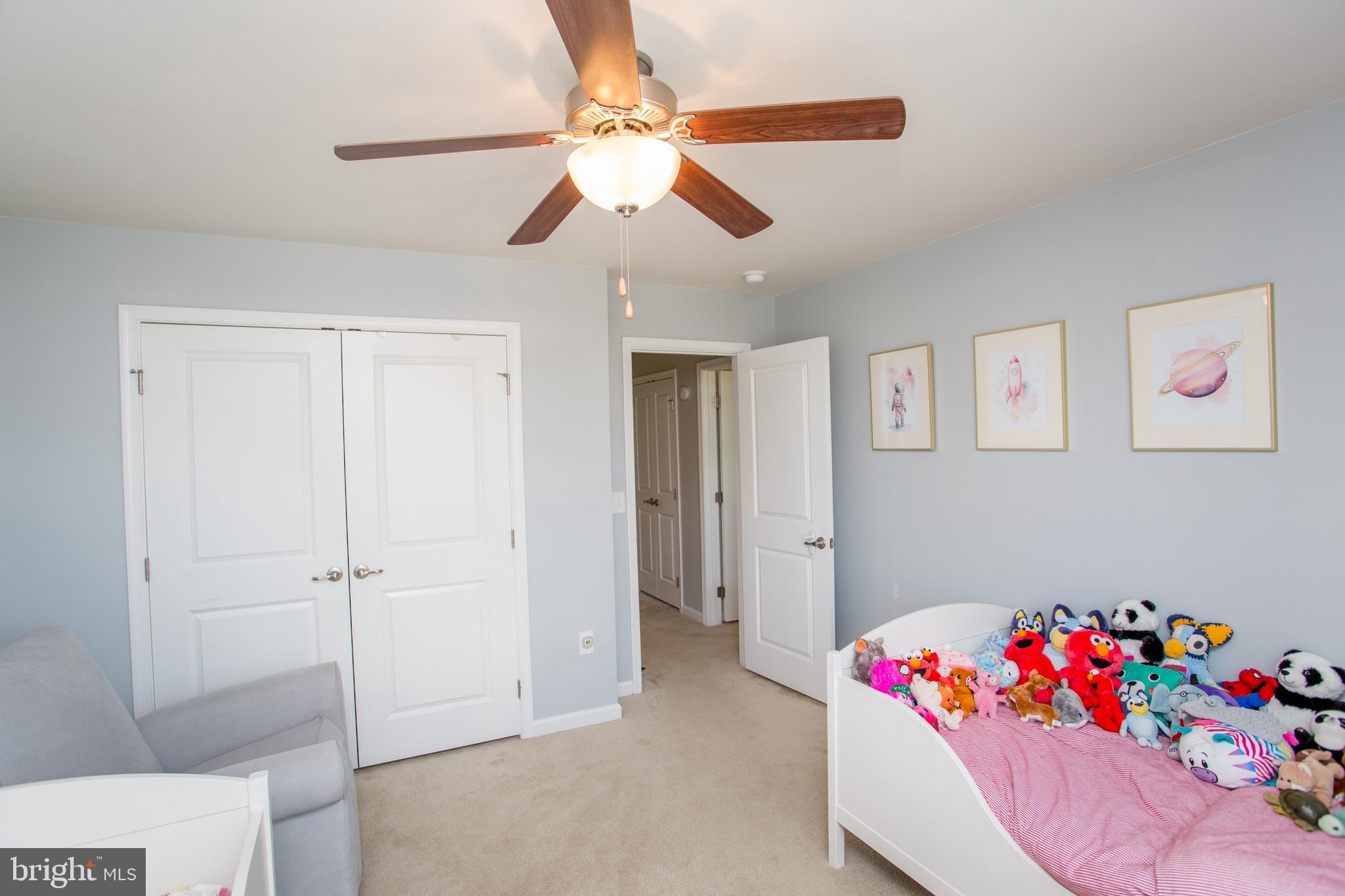 HIDDEN OAKS - Residential