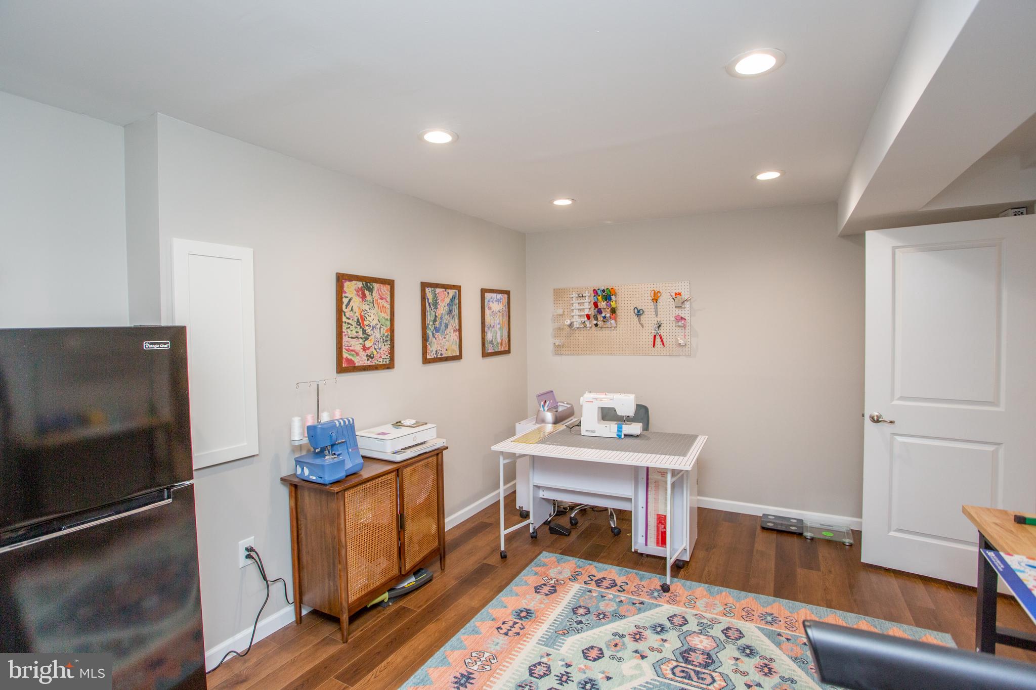 HIDDEN OAKS - Residential