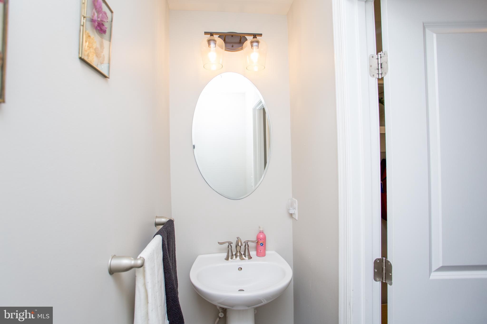 HIDDEN OAKS - Residential